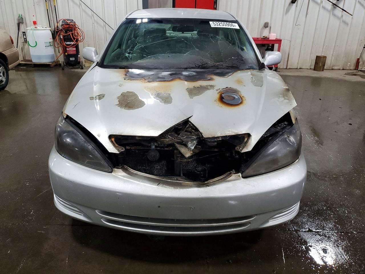 2004 Toyota Camry Le Silver vin: 4T1BE30K74U835004