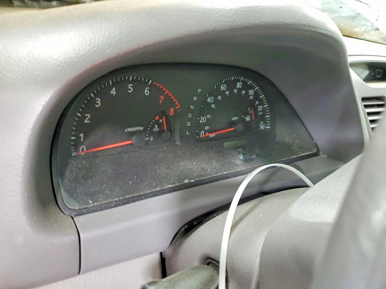 2004 Toyota Camry Le Silver vin: 4T1BE30K74U835004