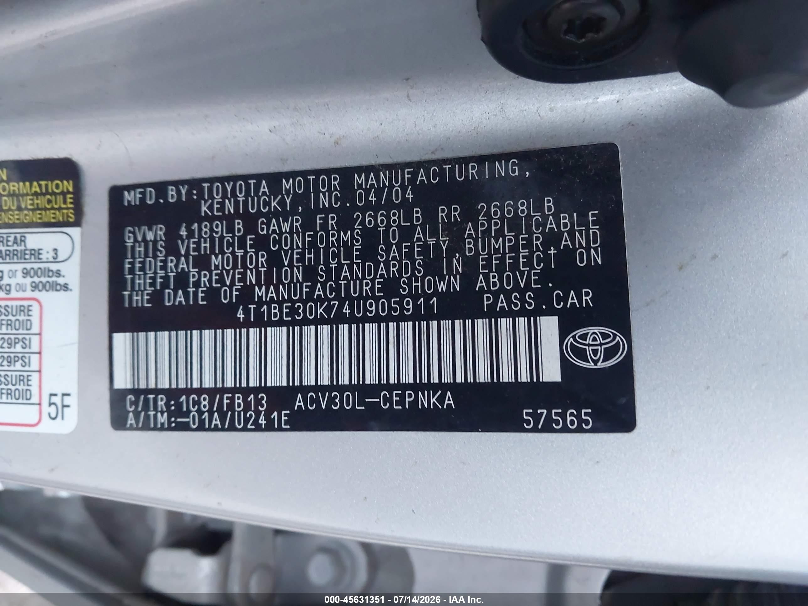 2004 Toyota Camry Le Silver vin: 4T1BE30K74U905911