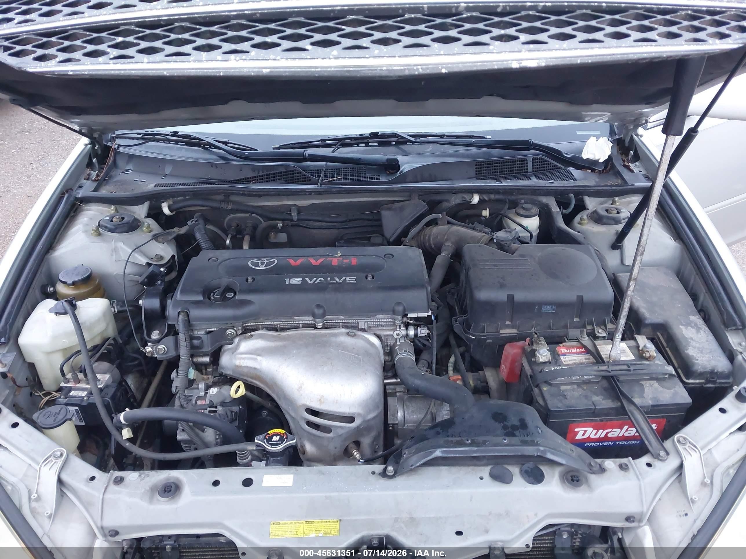 2004 Toyota Camry Le Silver vin: 4T1BE30K74U905911