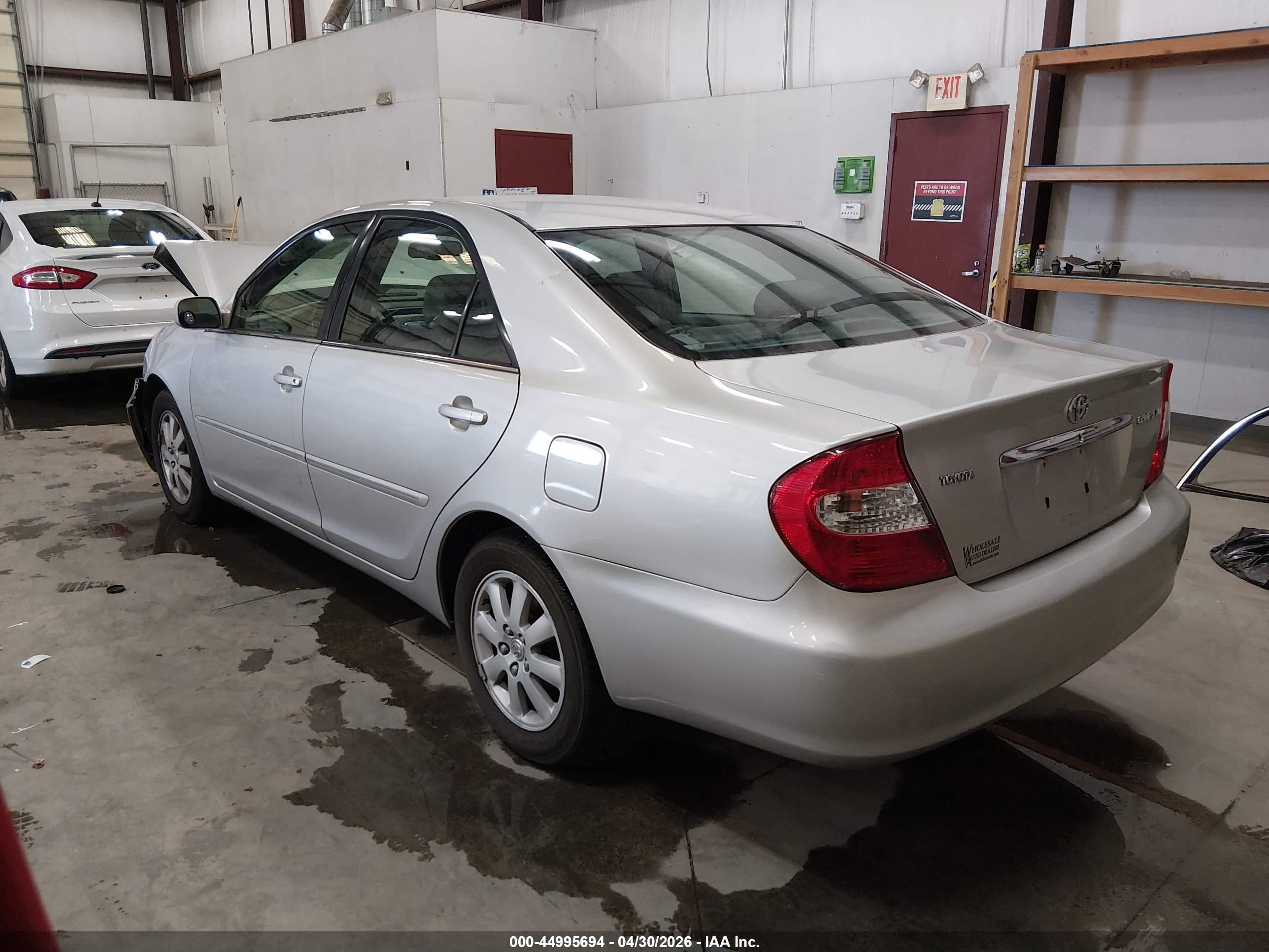 2004 Toyota Camry Xle Gray vin: 4T1BE30K74U925964