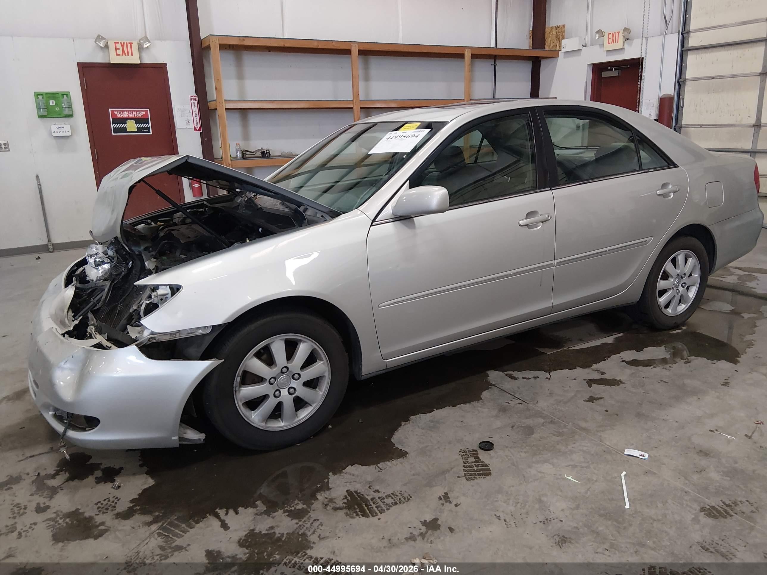 2004 Toyota Camry Xle Gray vin: 4T1BE30K74U925964