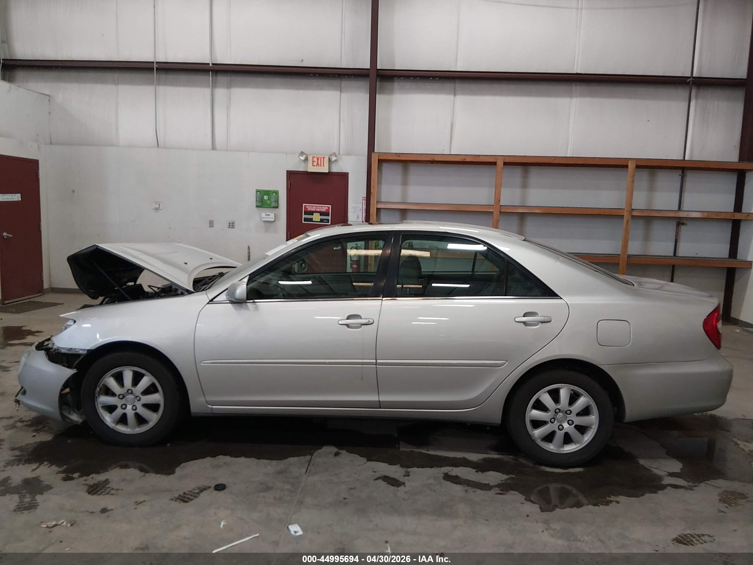 2004 Toyota Camry Xle Gray vin: 4T1BE30K74U925964