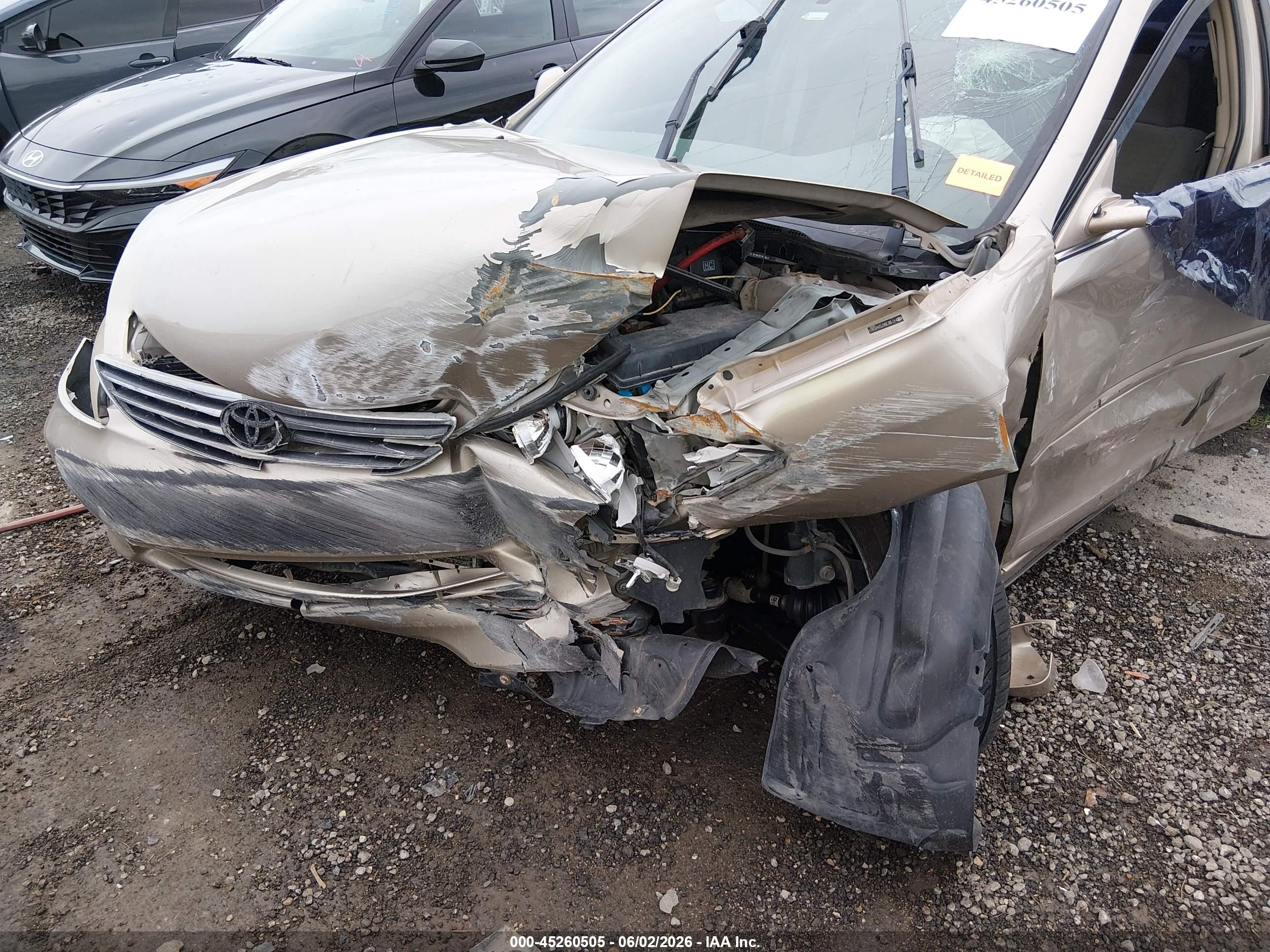 2005 Toyota Camry Le Brown vin: 4T1BE30K75U405801
