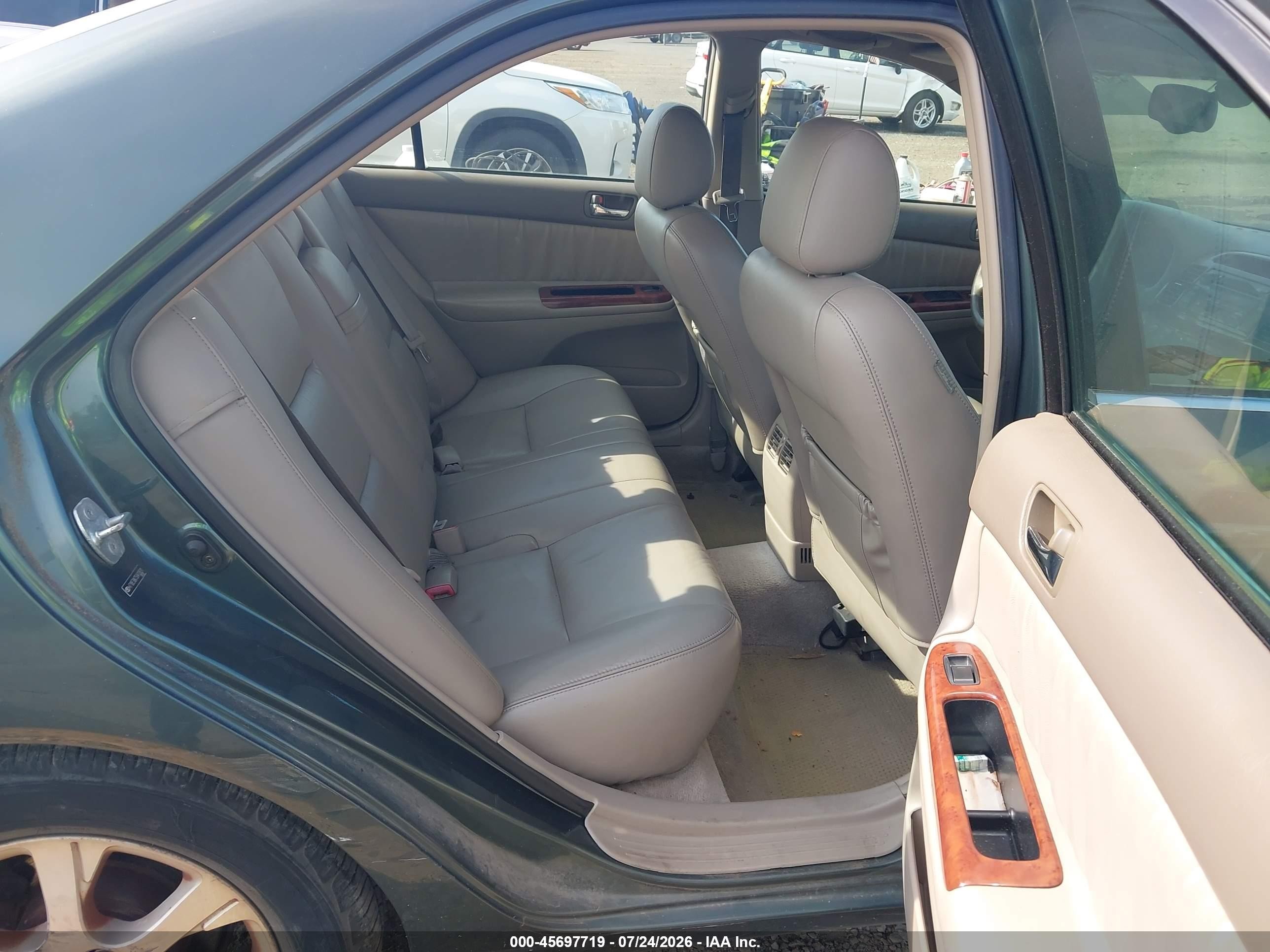 2005 Toyota Camry Xle Green vin: 4T1BE30K75U412831