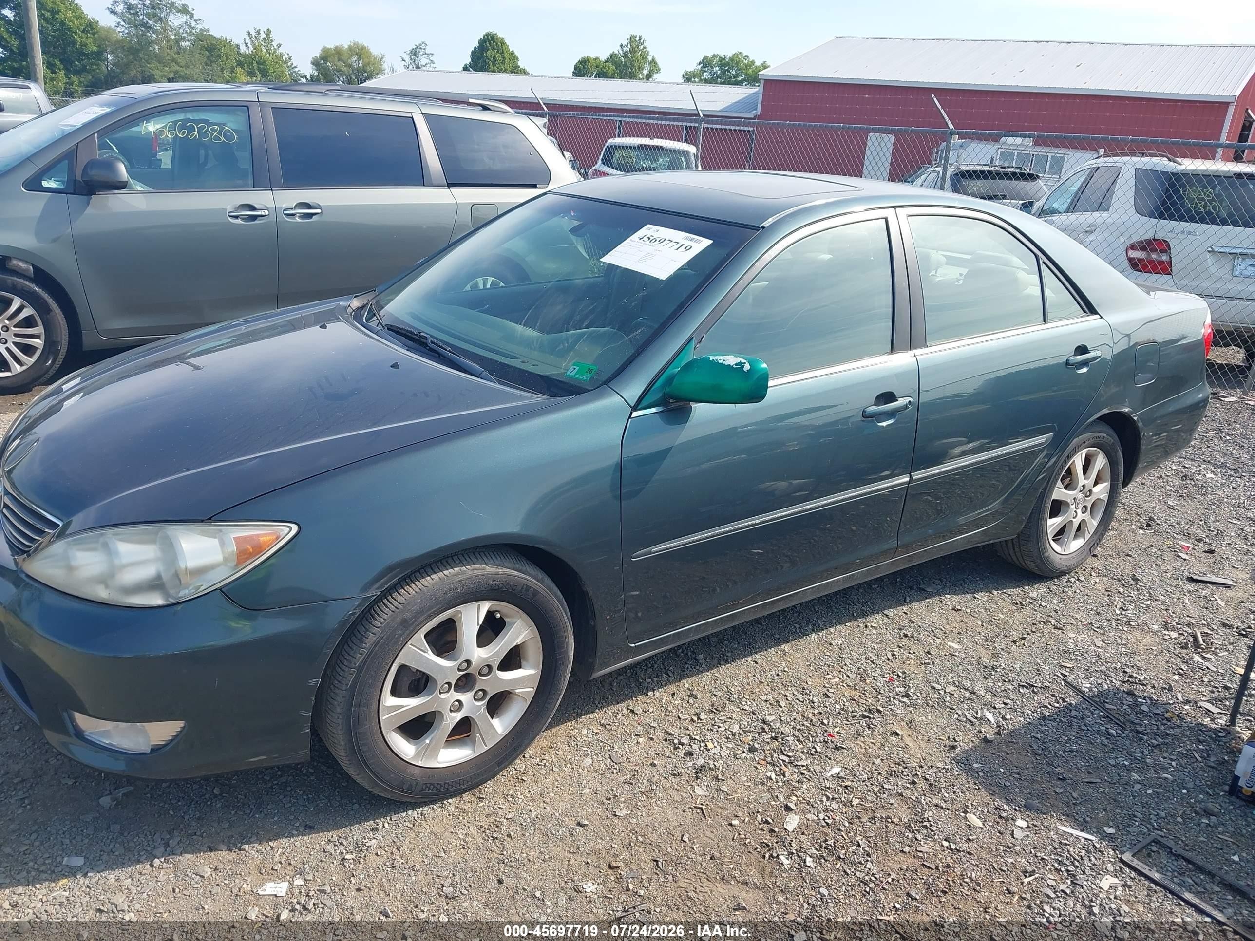 2005 Toyota Camry Xle Green vin: 4T1BE30K75U412831
