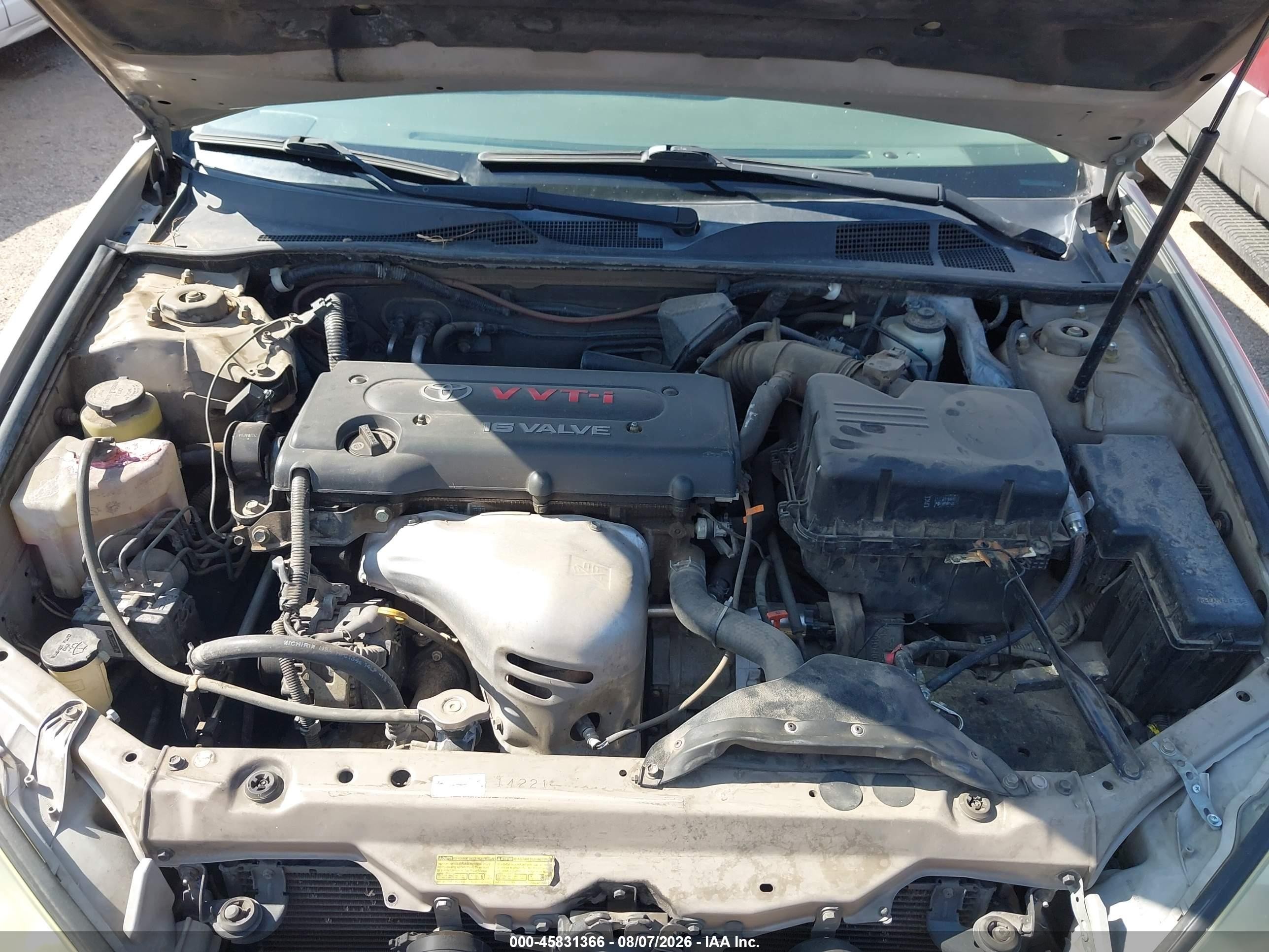 2005 Toyota Camry Le Gold vin: 4T1BE30K75U428706