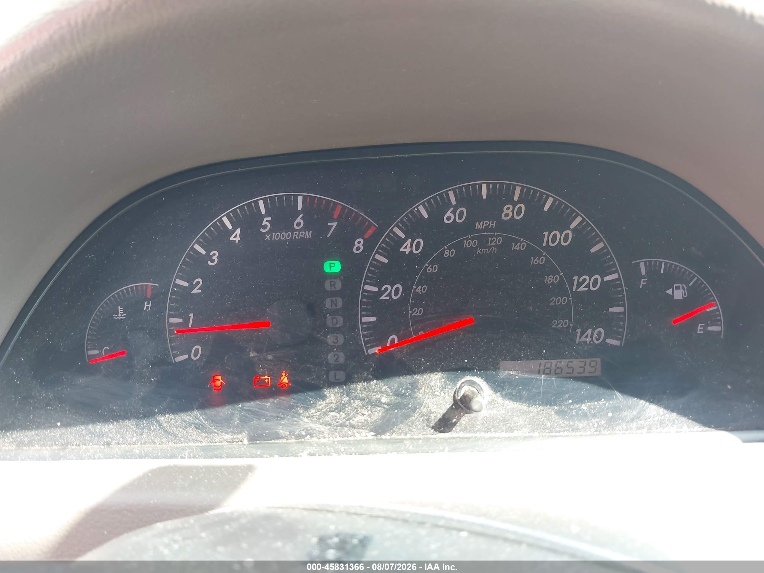2005 Toyota Camry Le Gold vin: 4T1BE30K75U428706