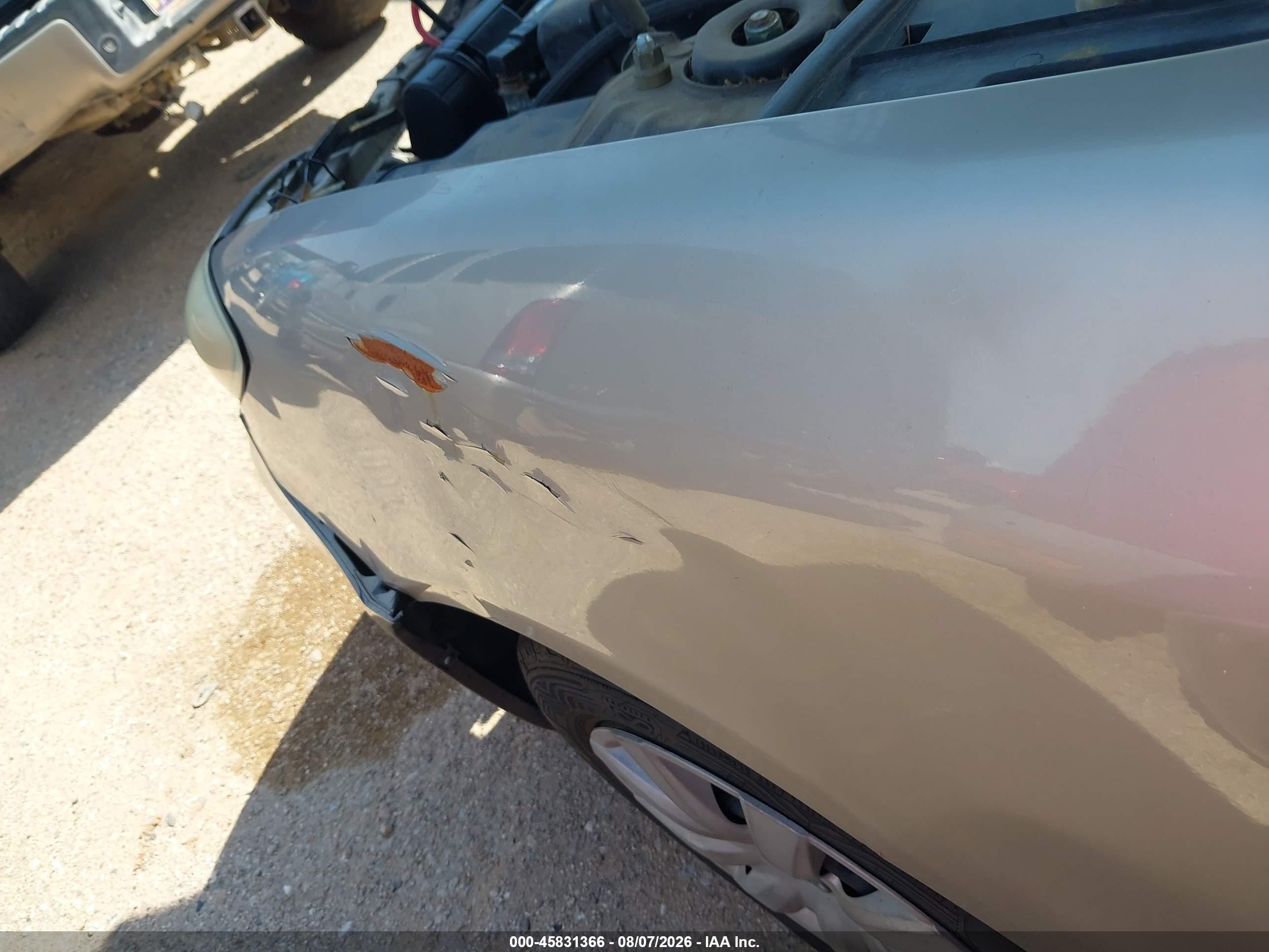 2005 Toyota Camry Le Gold vin: 4T1BE30K75U428706