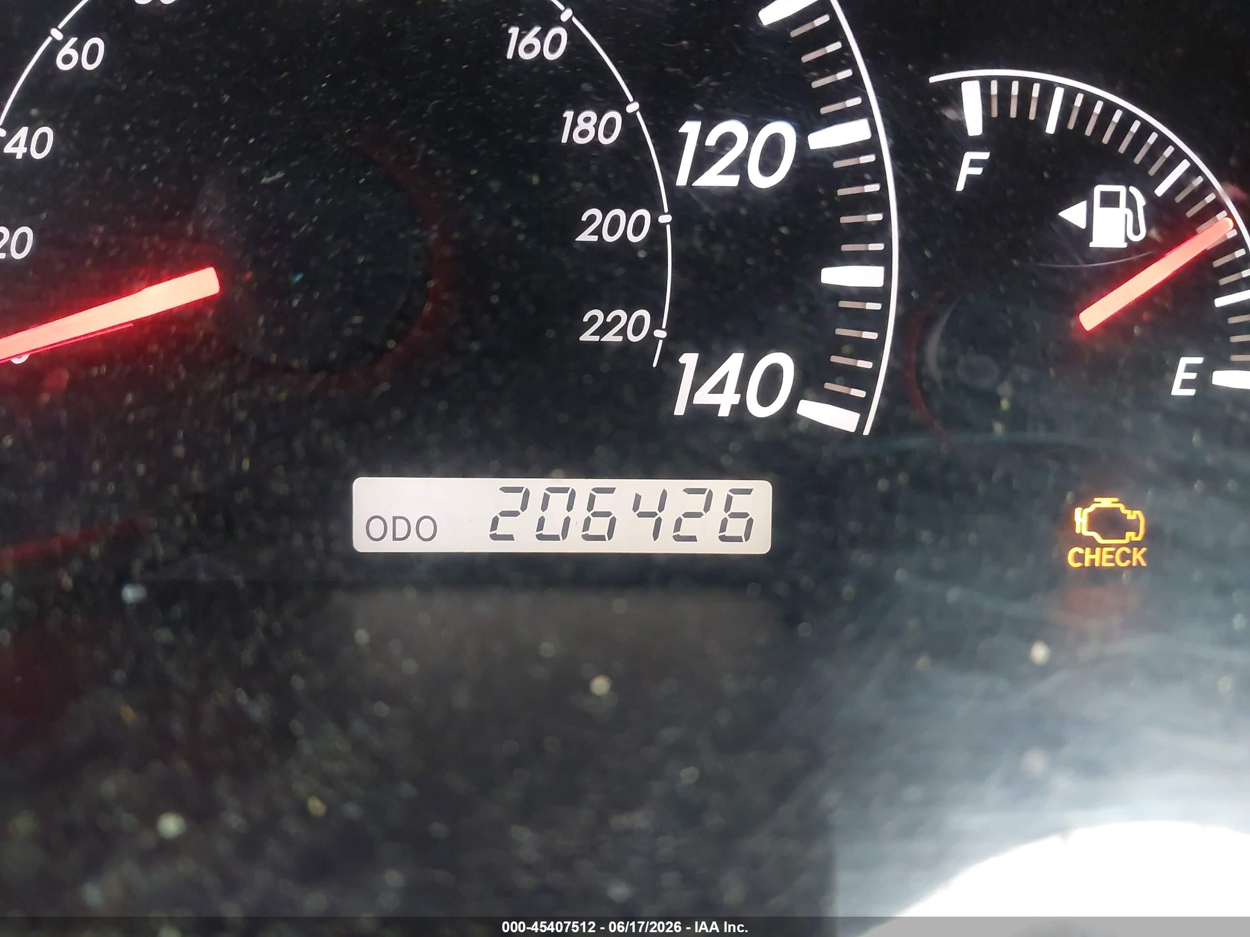 2005 Toyota Camry Le Silver vin: 4T1BE30K75U523685