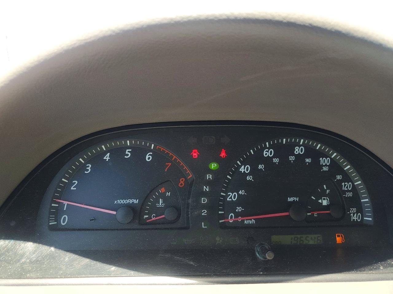 2002 Toyota Camry Le Silver vin: 4T1BE30K82U006147