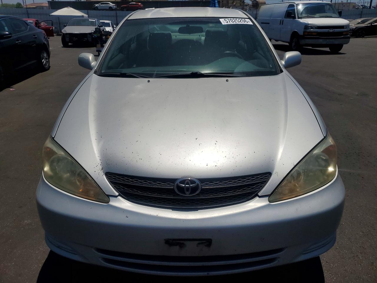 2002 Toyota Camry Le Silver vin: 4T1BE30K82U006147