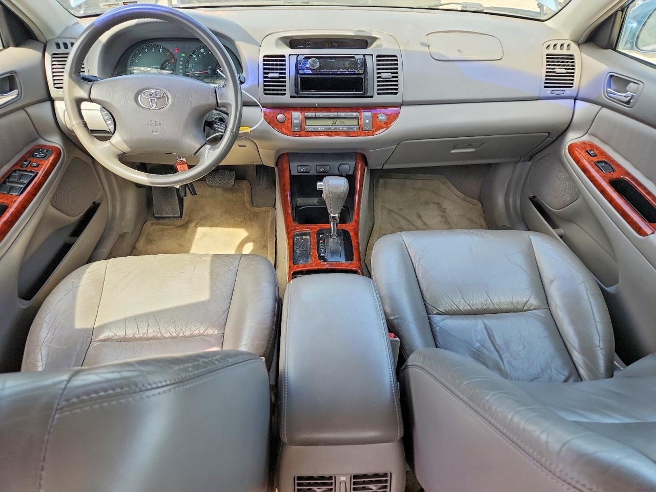 2002 Toyota Camry Le Blue vin: 4T1BE30K82U636542