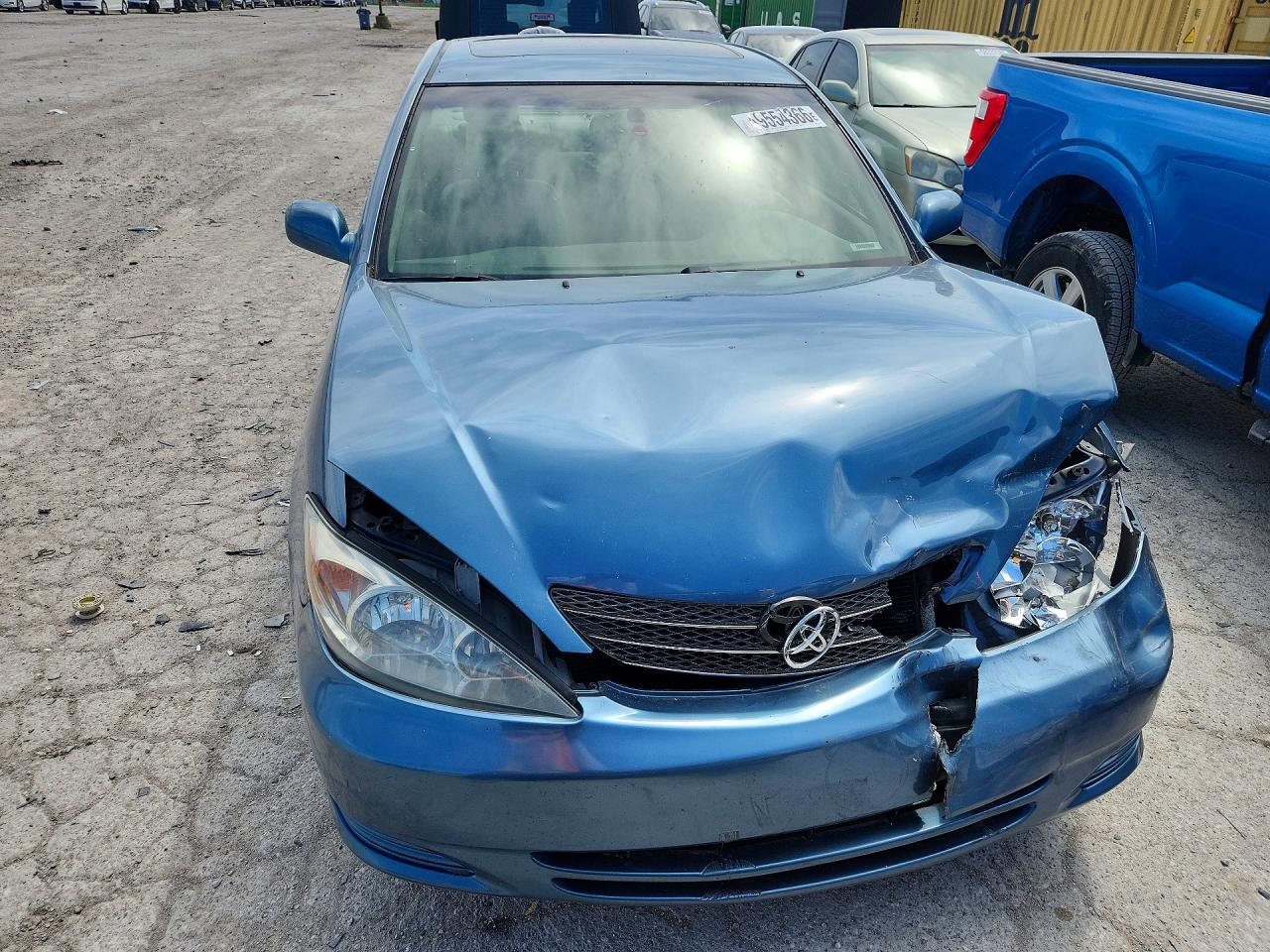 2002 Toyota Camry Le Blue vin: 4T1BE30K82U636542