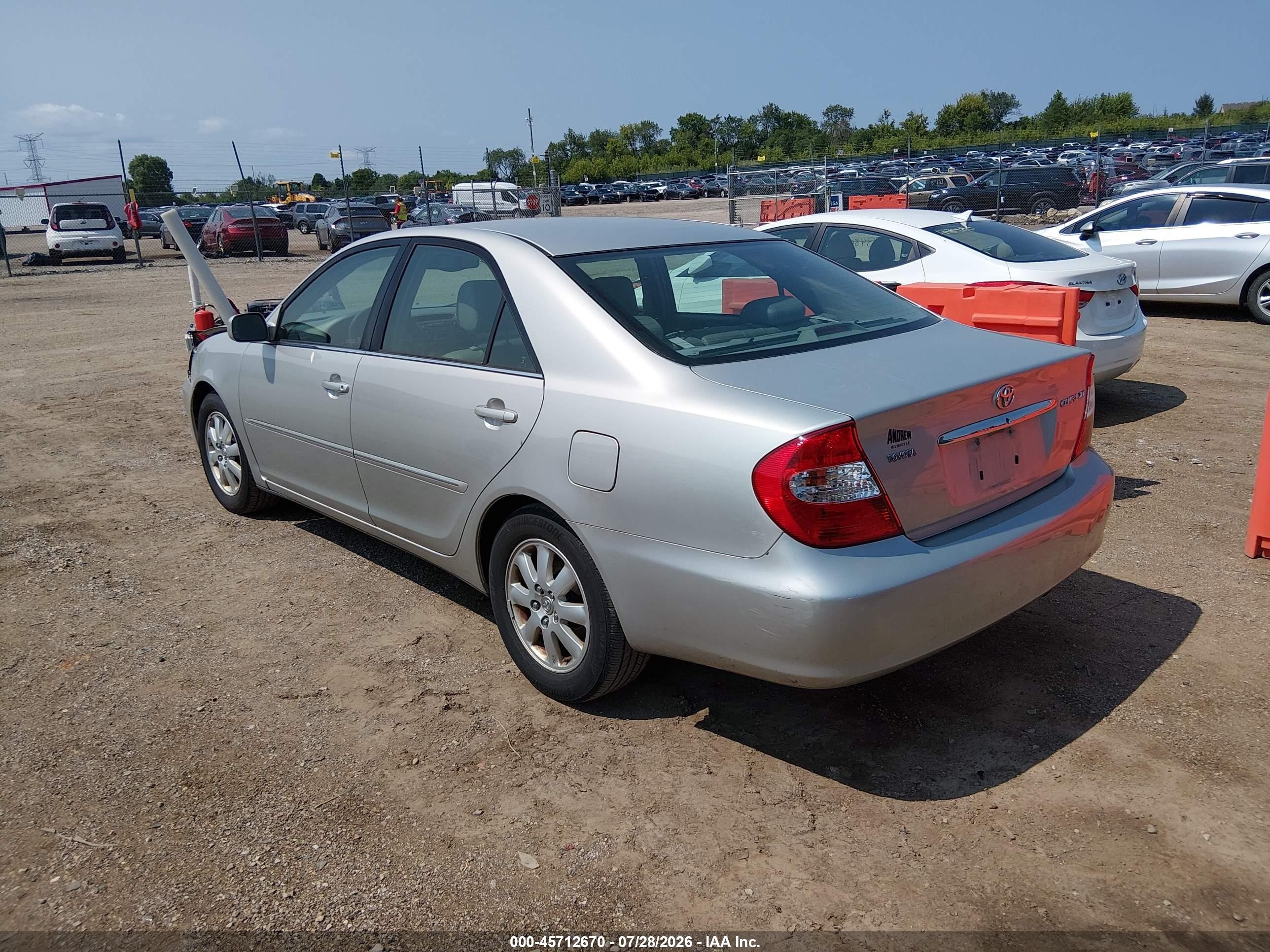 2003 Toyota Camry Xle Silver vin: 4T1BE30K83U775006