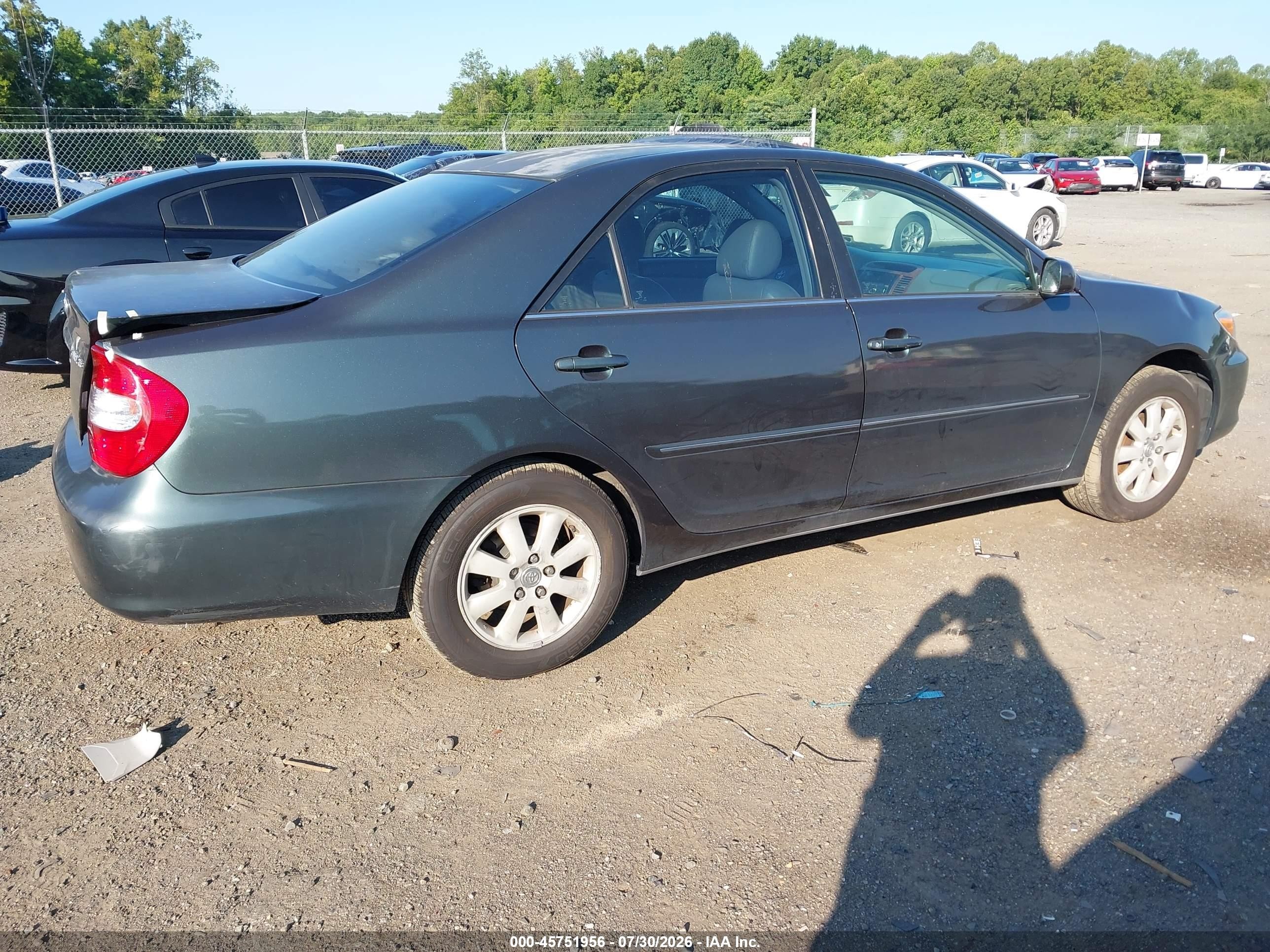 2004 Toyota Camry Xle Зеленый vin: 4T1BE30K84U267720
