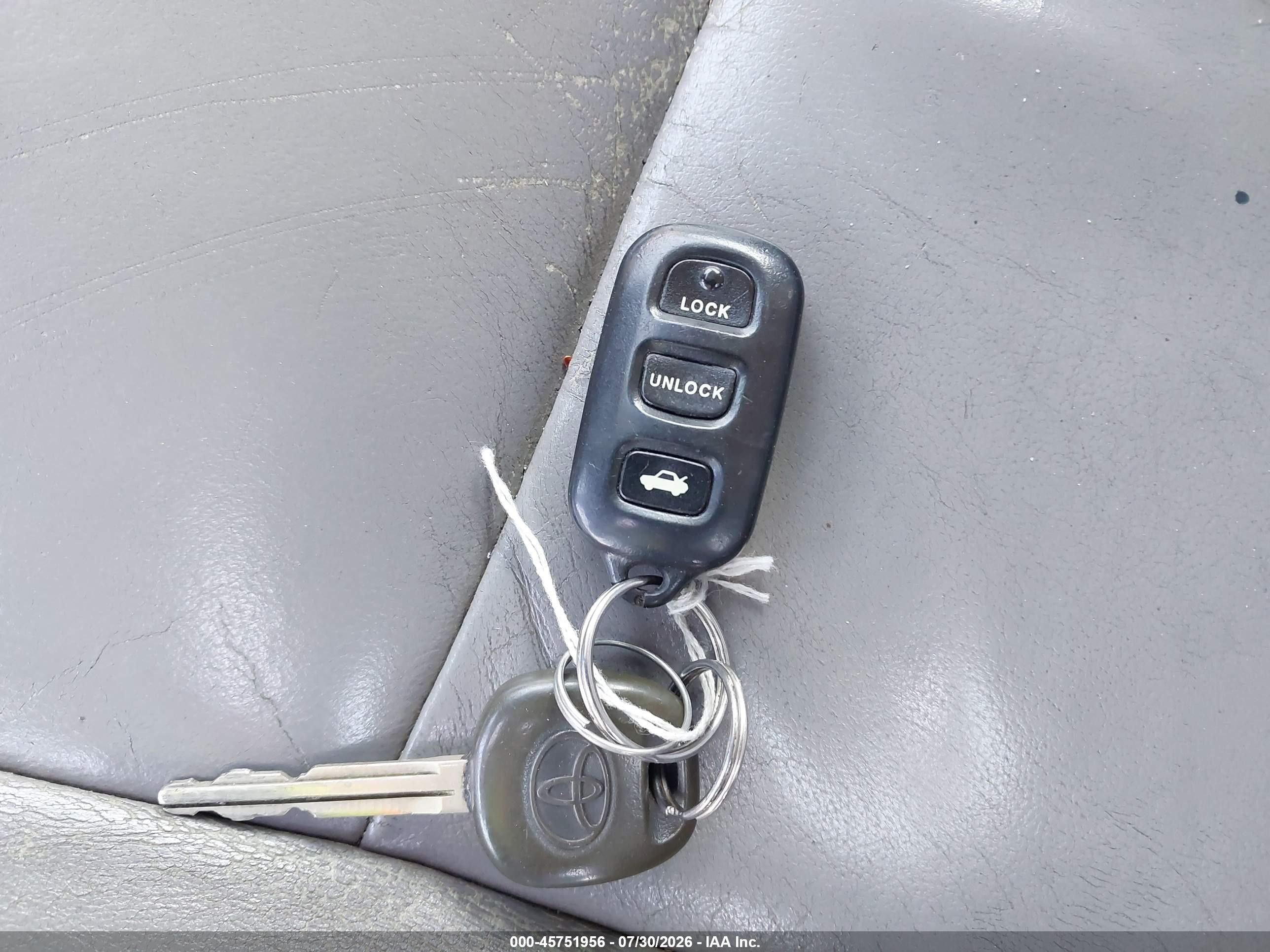 2004 Toyota Camry Xle Зеленый vin: 4T1BE30K84U267720
