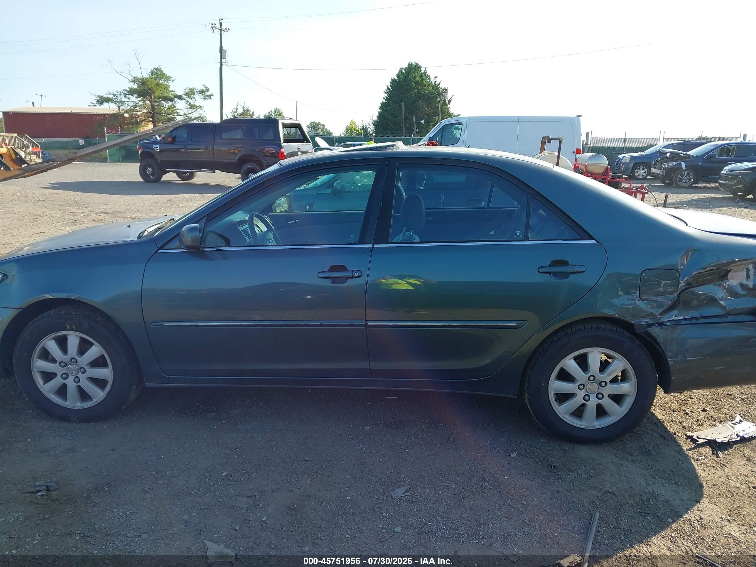 2004 Toyota Camry Xle Зеленый vin: 4T1BE30K84U267720