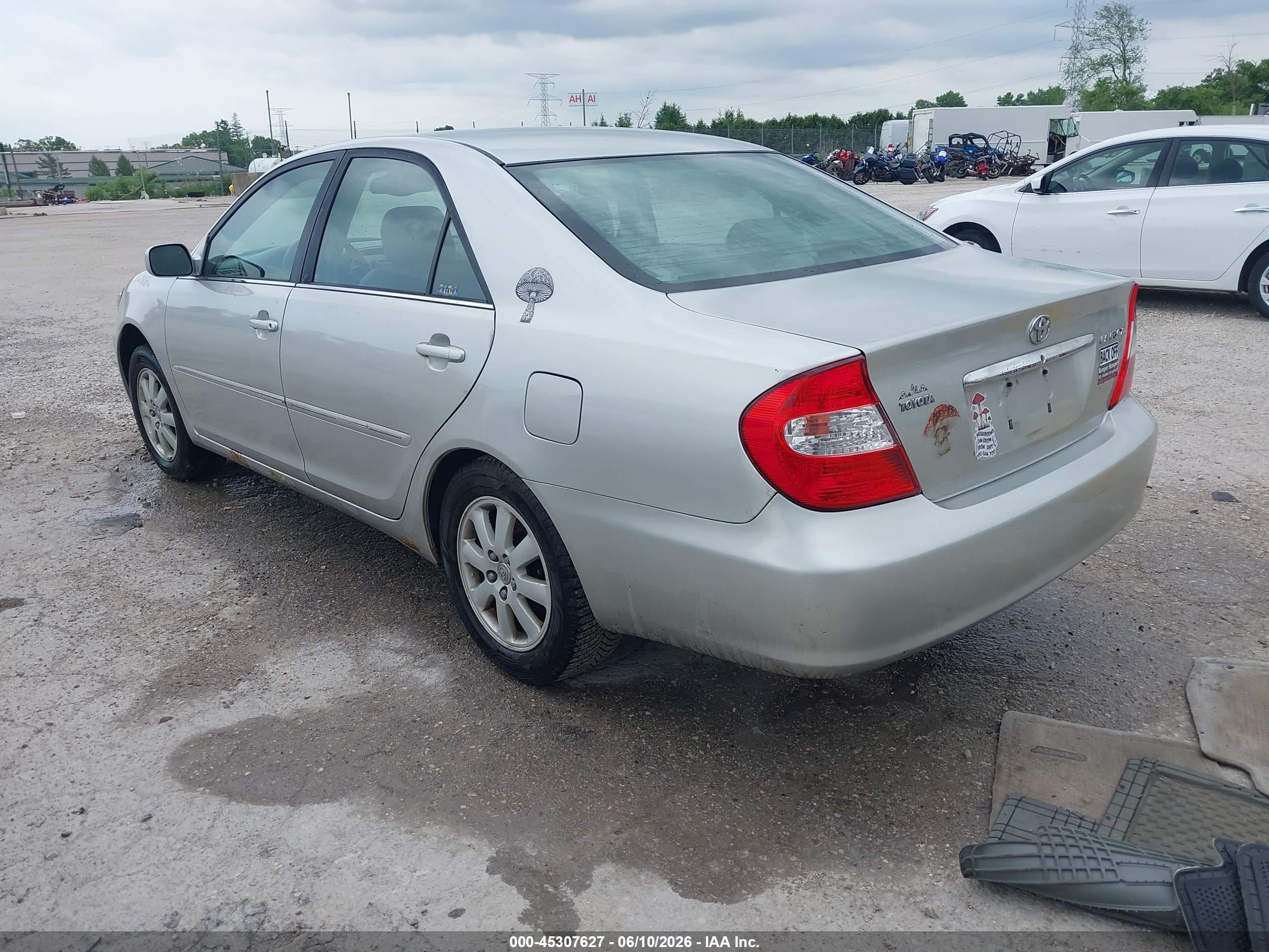 2004 Toyota Camry Xle Silver vin: 4T1BE30K84U879688
