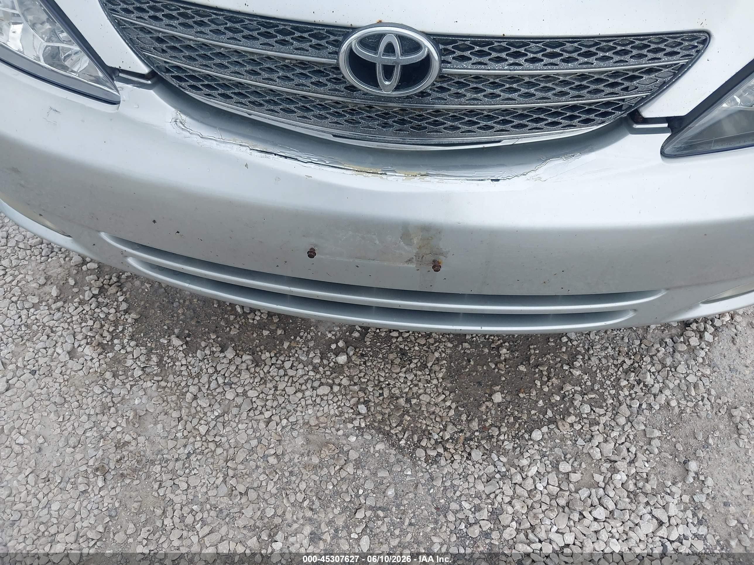 2004 Toyota Camry Xle Silver vin: 4T1BE30K84U879688