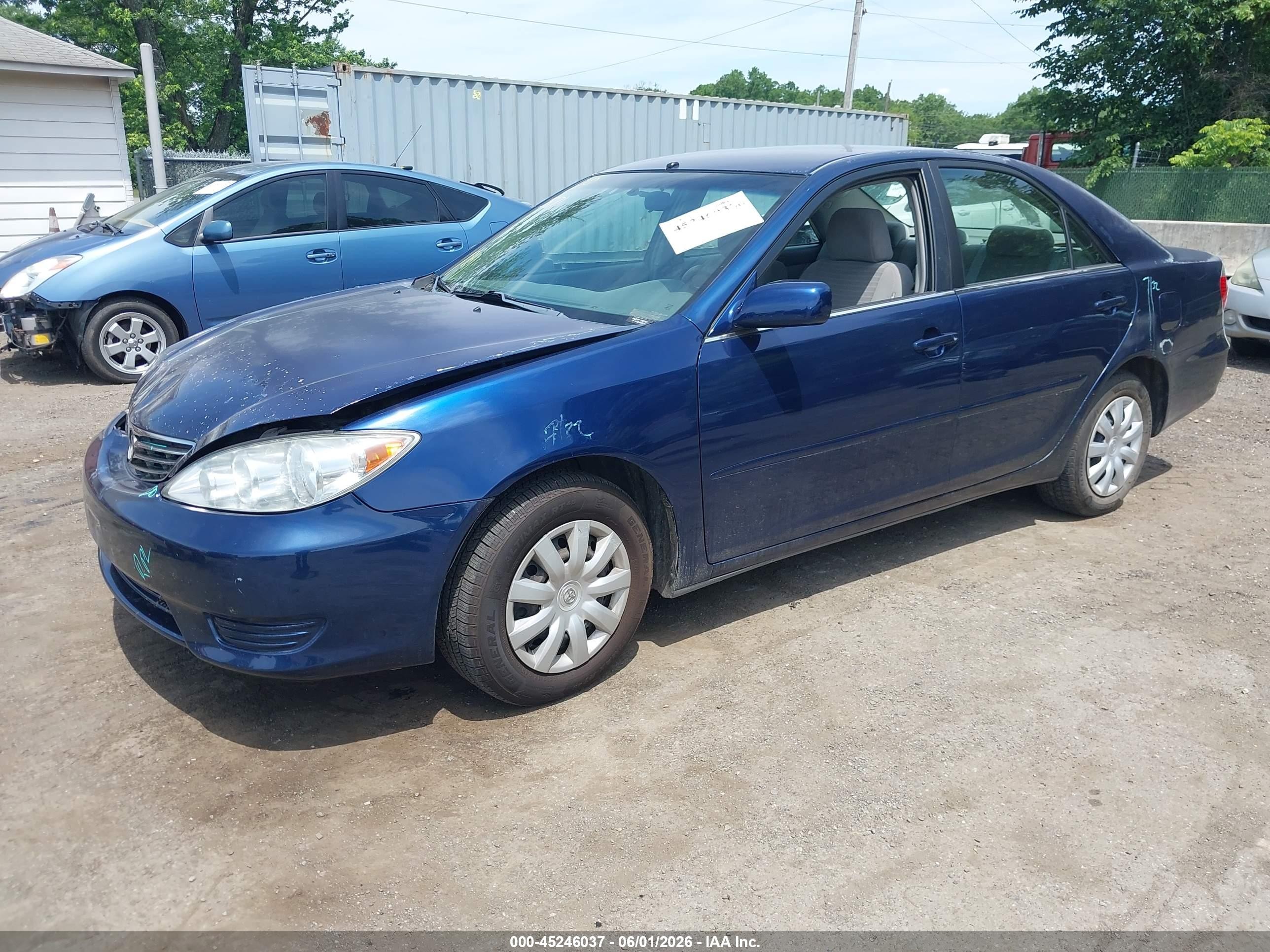 2005 Toyota Camry Le Blue vin: 4T1BE30K85U035006