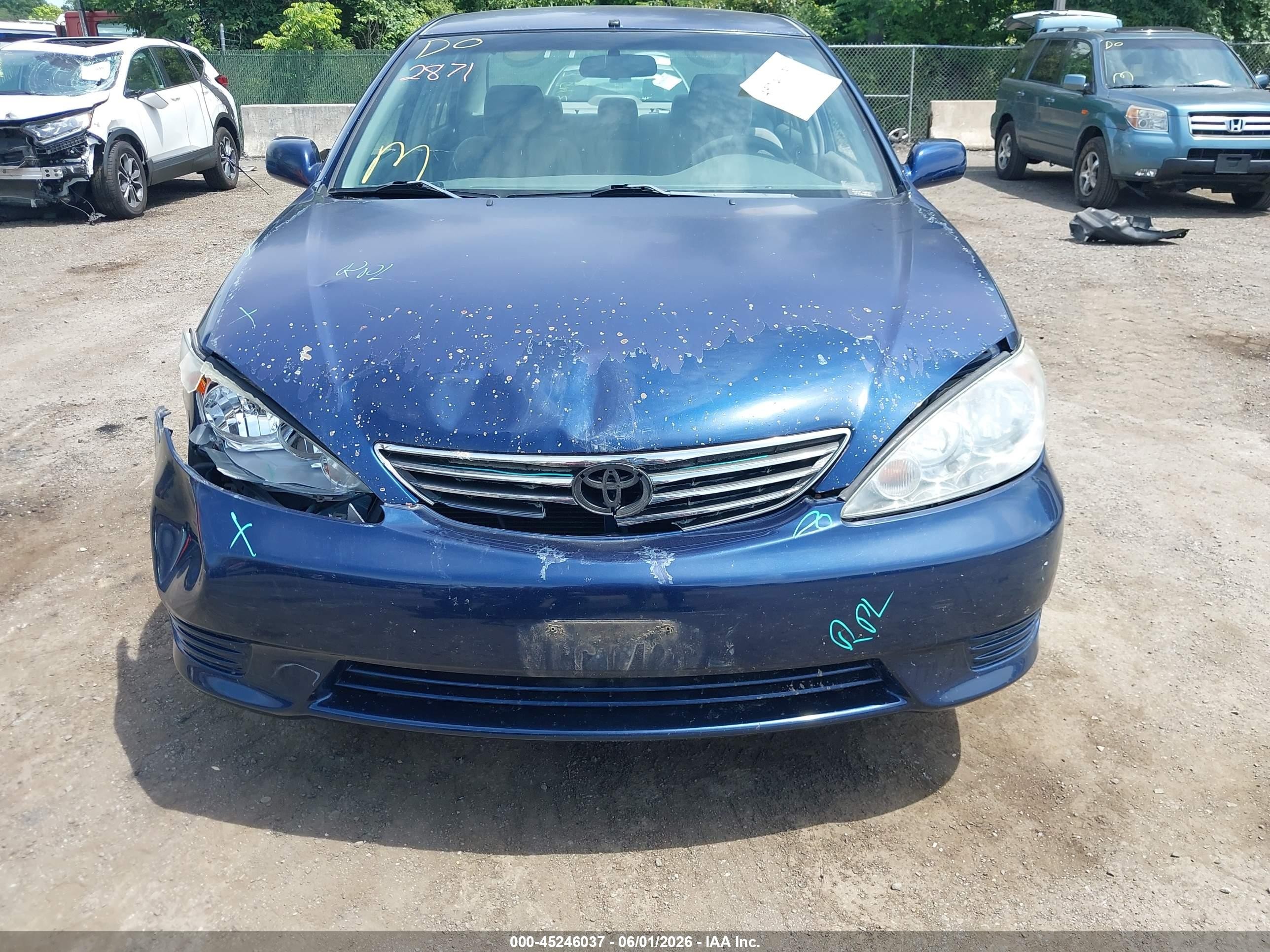 2005 Toyota Camry Le Blue vin: 4T1BE30K85U035006