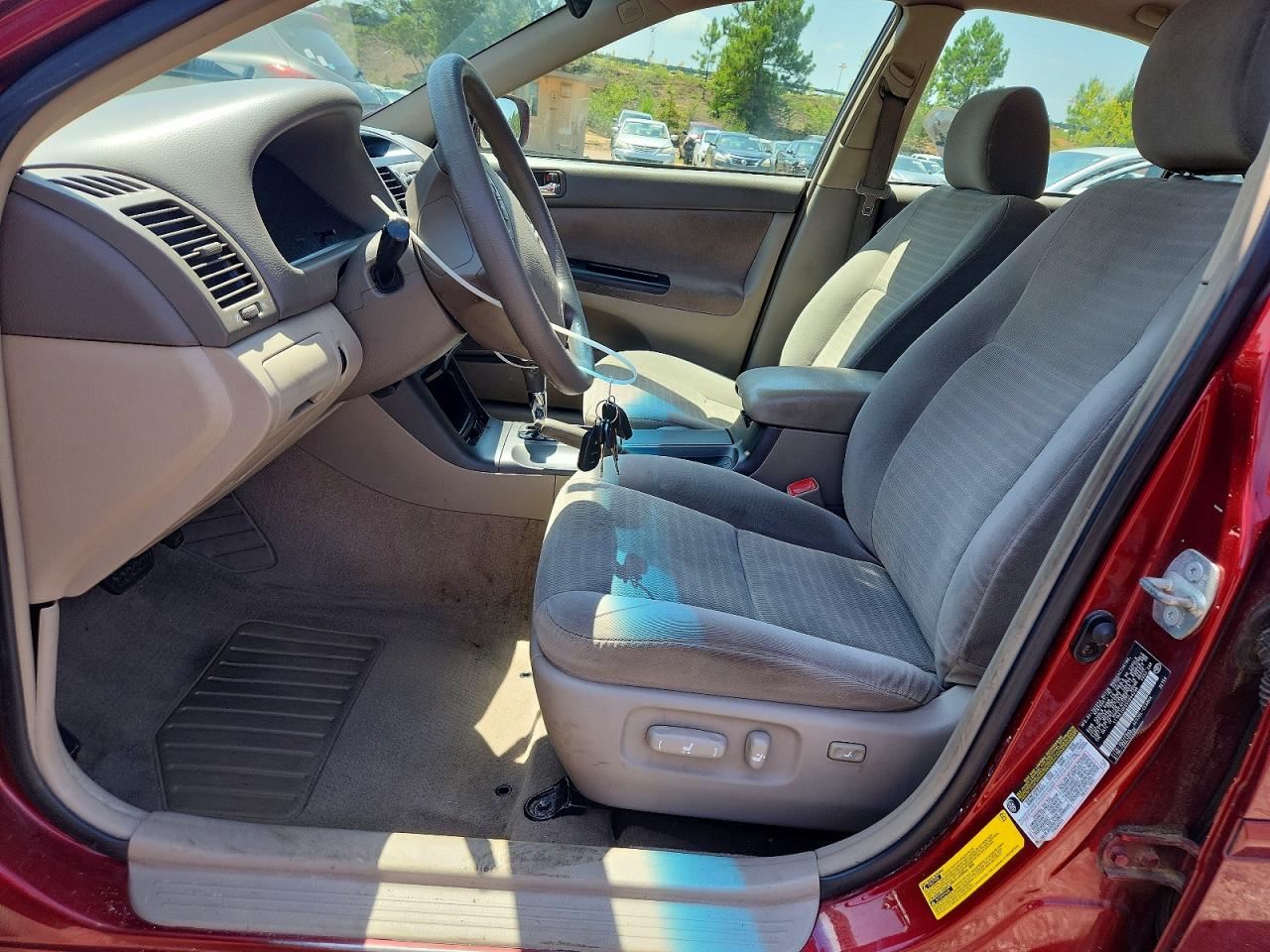 2005 Toyota Camry Le Burgundy vin: 4T1BE30K85U044398