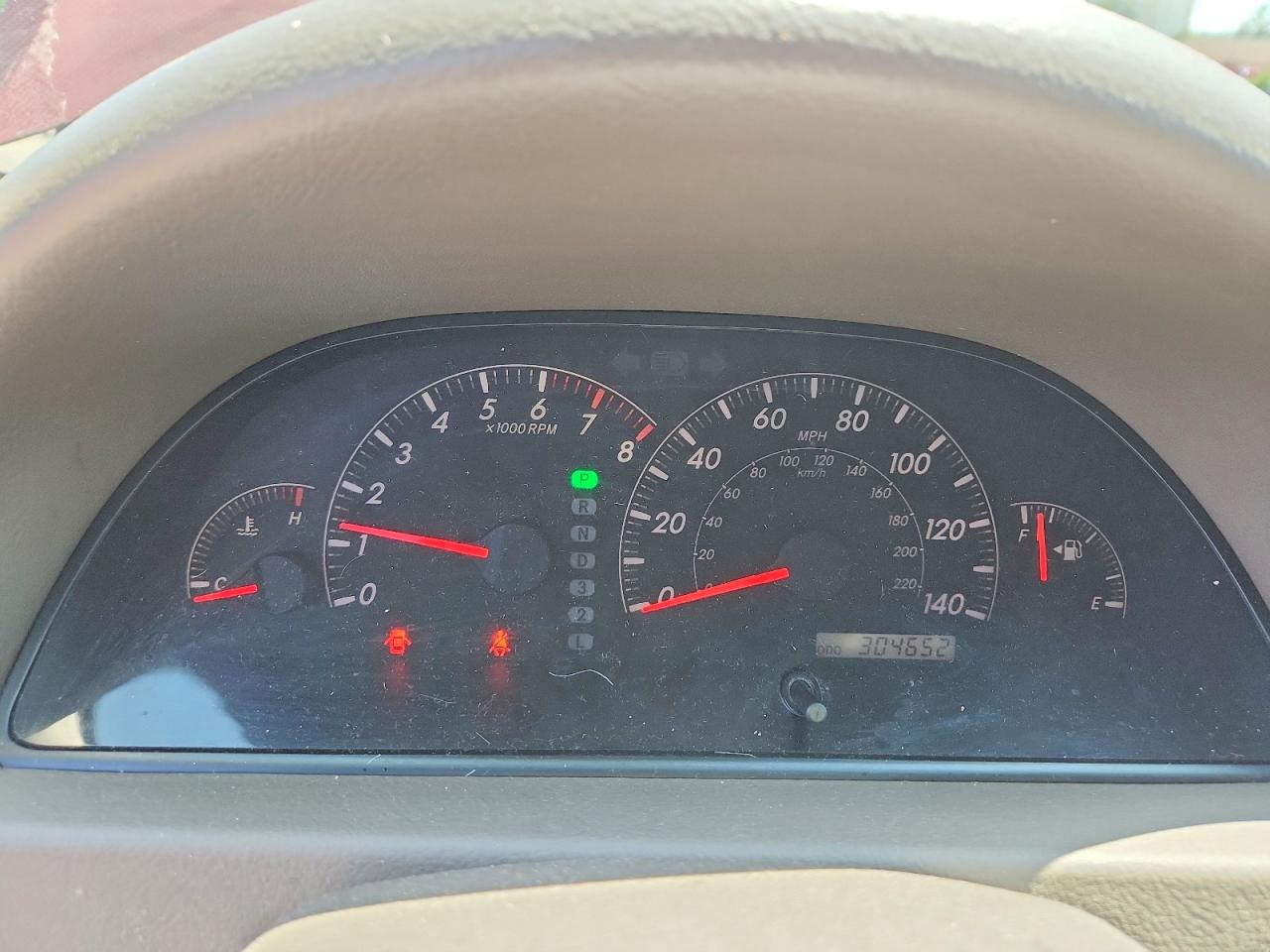 2005 Toyota Camry Le Burgundy vin: 4T1BE30K85U044398