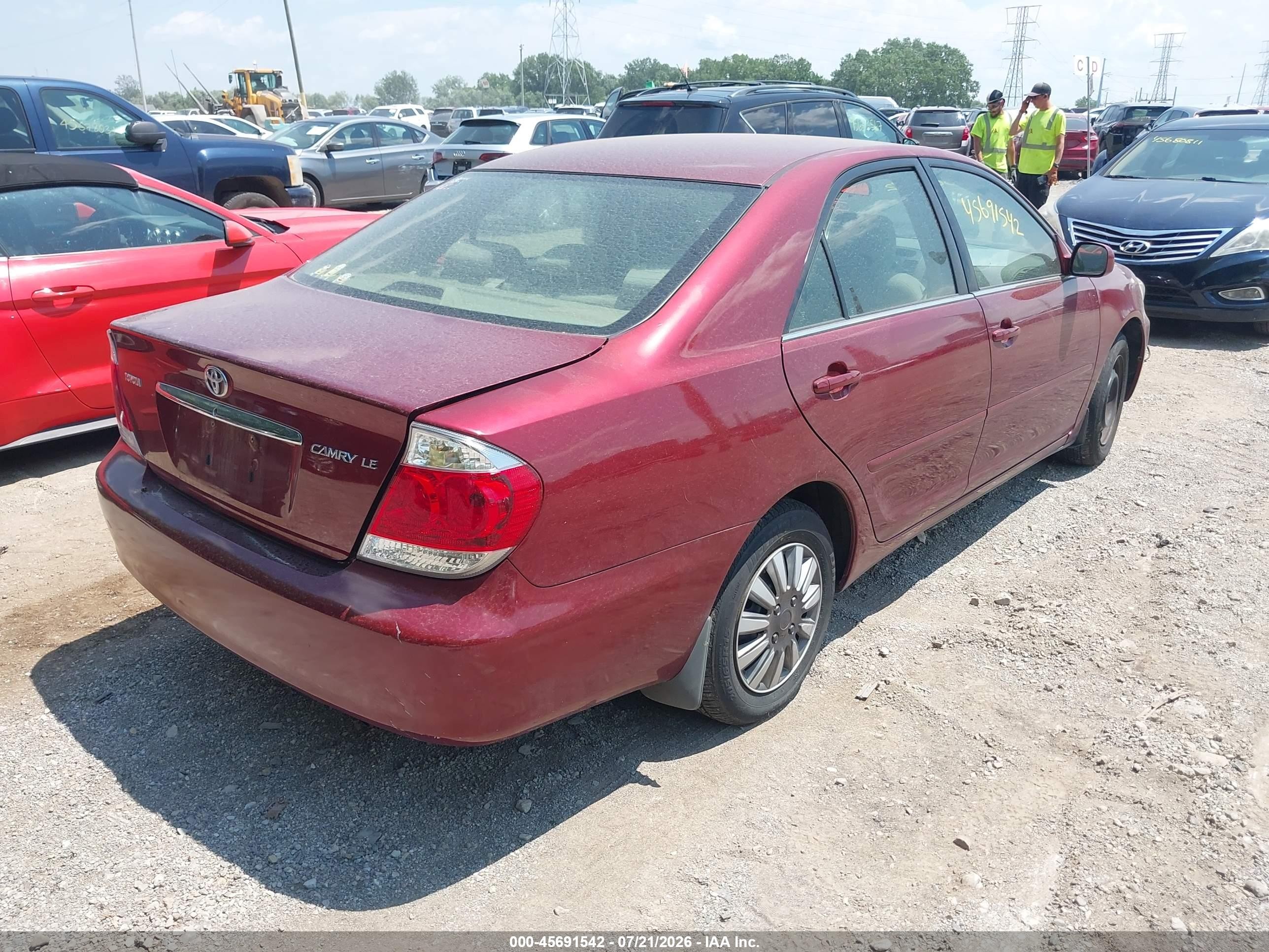 2005 Toyota Camry Le Red vin: 4T1BE30K85U089986