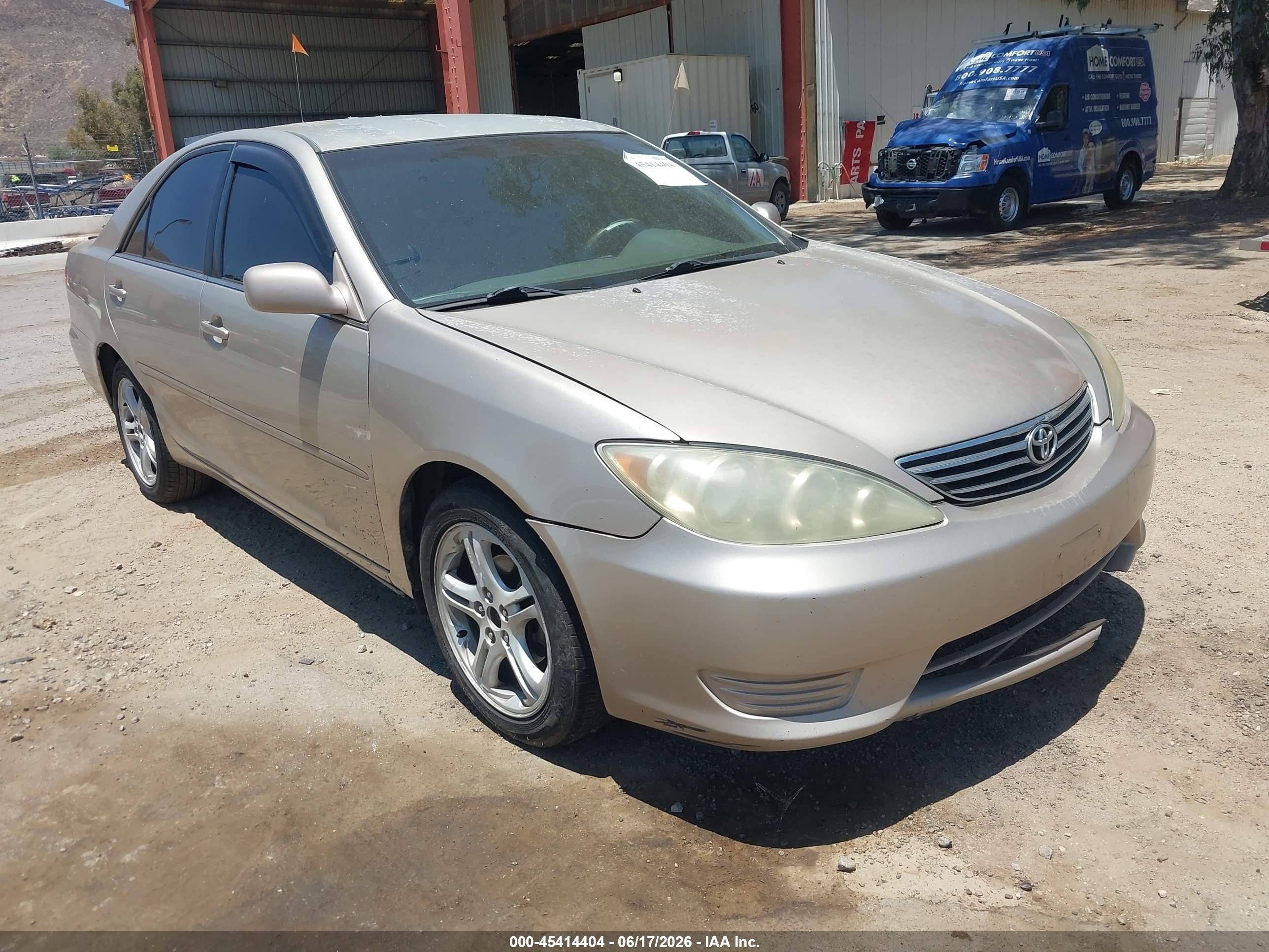 2005 Toyota Camry Le Champagne vin: 4T1BE30K85U102283