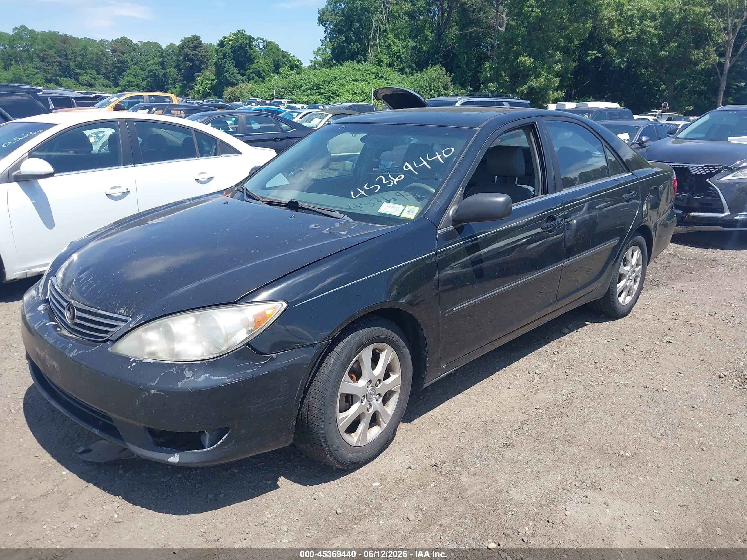 2005 Toyota Camry Xle Черный vin: 4T1BE30K85U389351