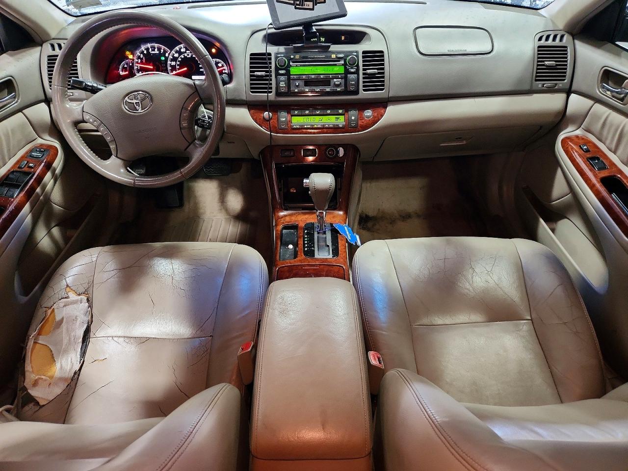 2005 Toyota Camry Xle Черный vin: 4T1BE30K85U408576