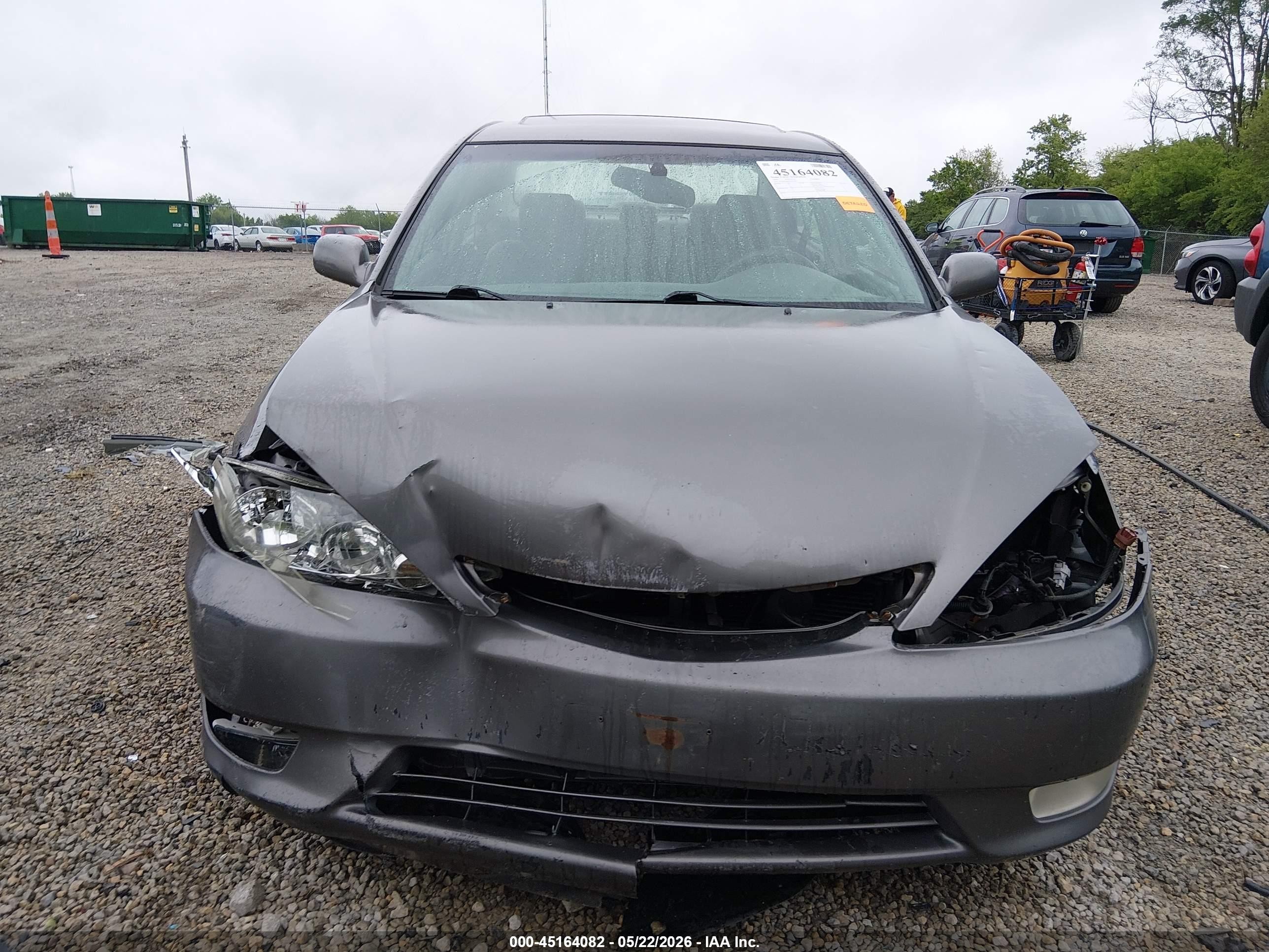 2005 Toyota Camry Xle Серый vin: 4T1BE30K85U527566