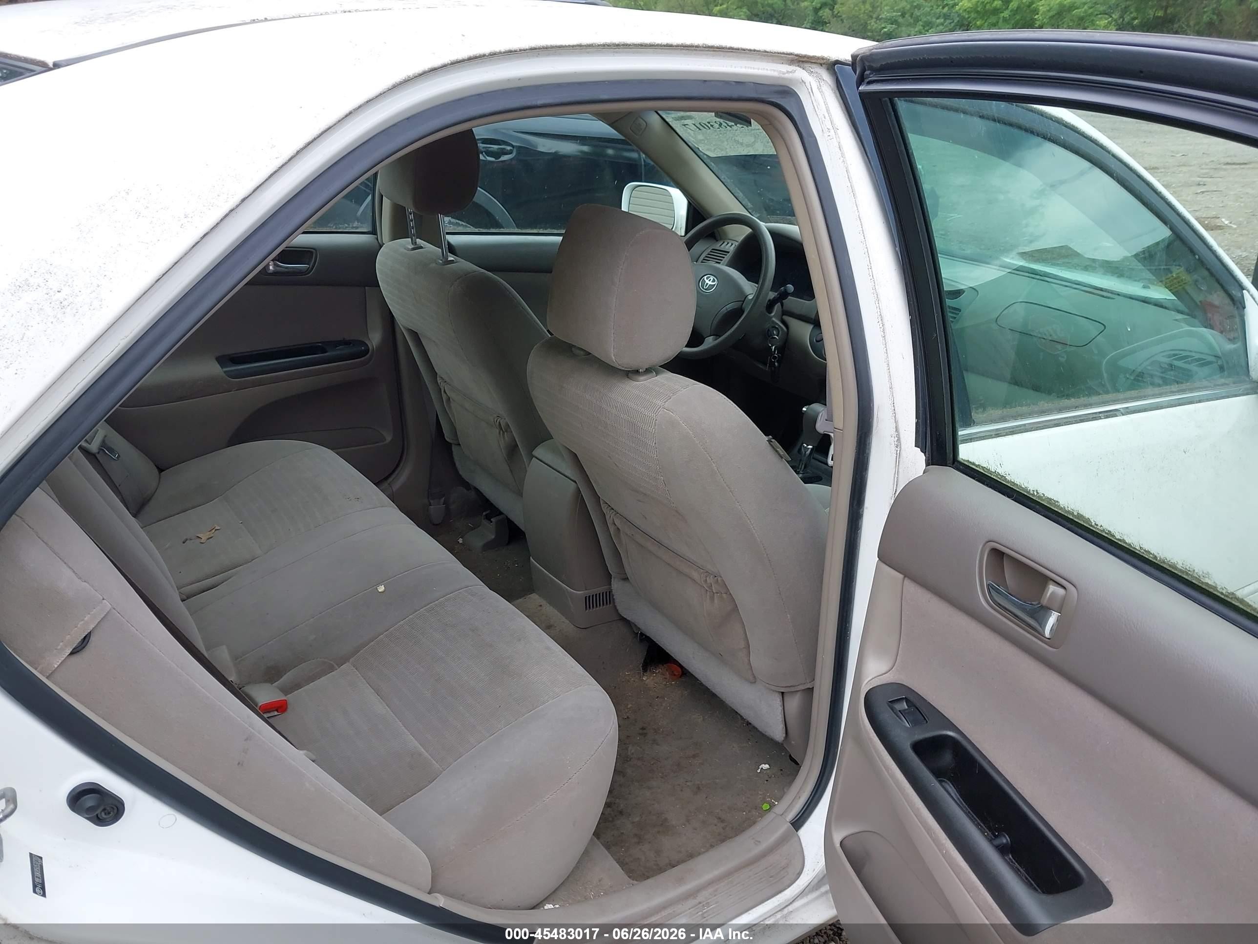 2005 Toyota Camry Le White vin: 4T1BE30K85U537207