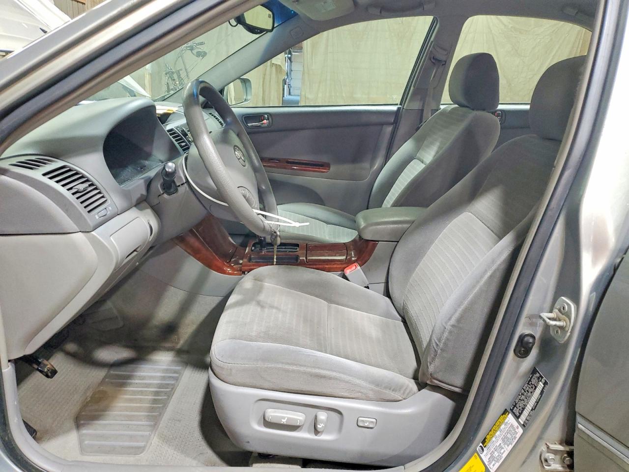 2005 Toyota Camry Xle Silver vin: 4T1BE30K85U556274