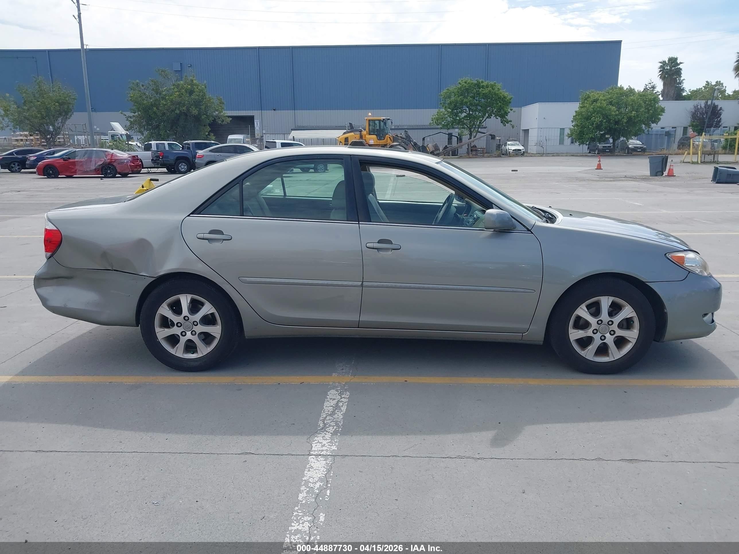 2005 Toyota Camry Xle Silver vin: 4T1BE30K85U627635