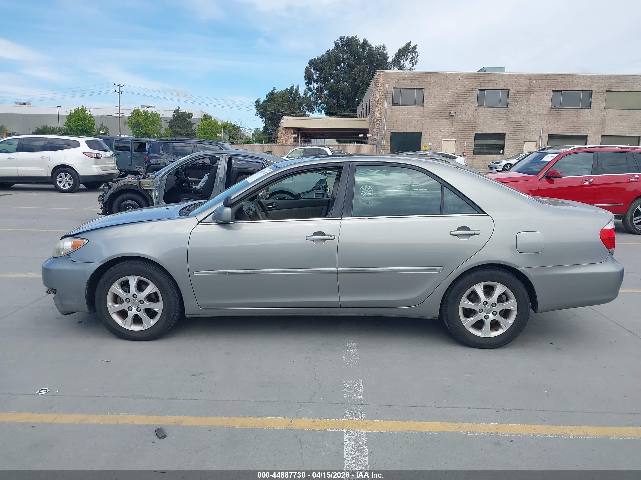 2005 Toyota Camry Xle Silver vin: 4T1BE30K85U627635