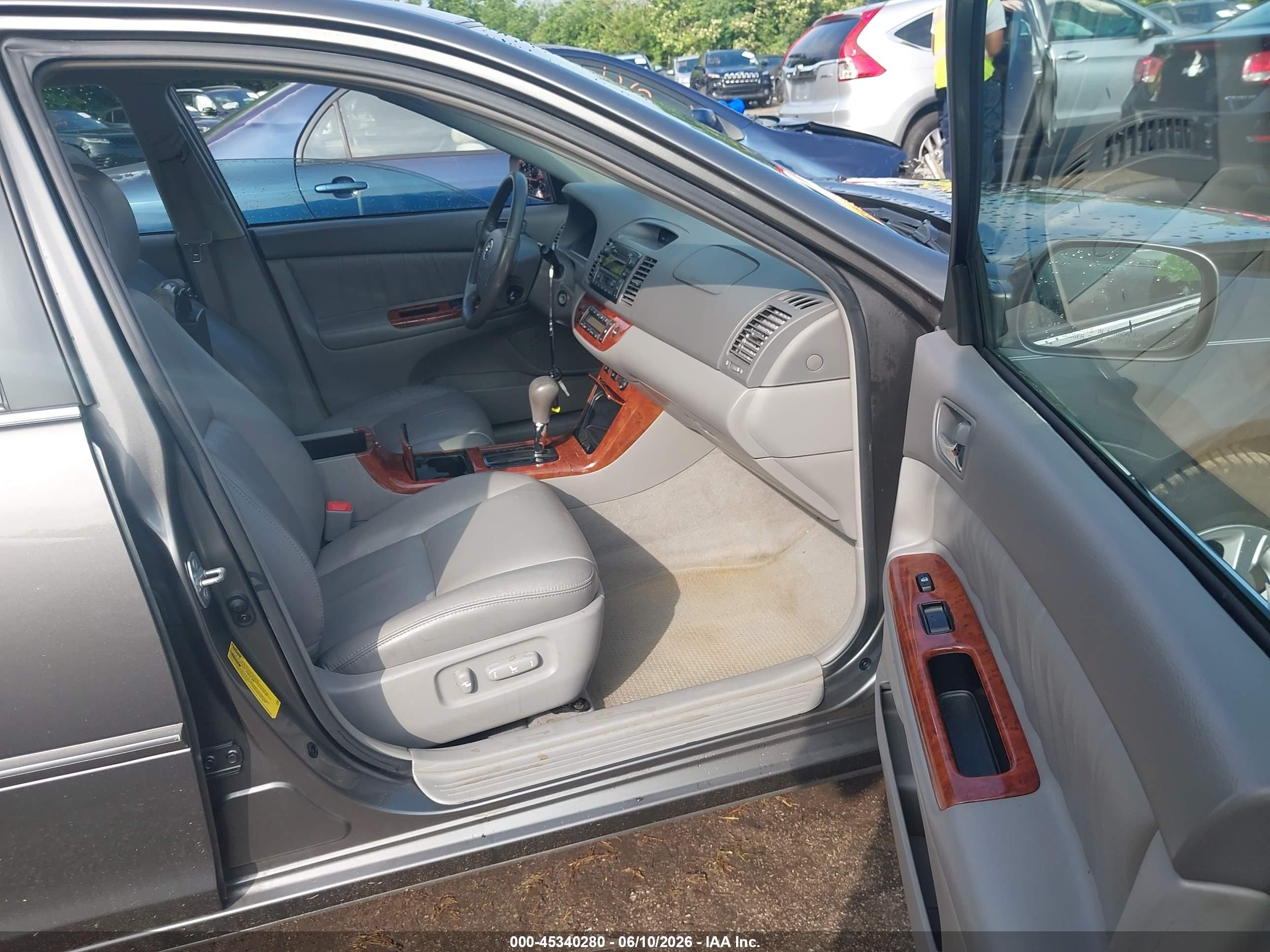 2005 Toyota Camry Xle Gray vin: 4T1BE30K85U944864