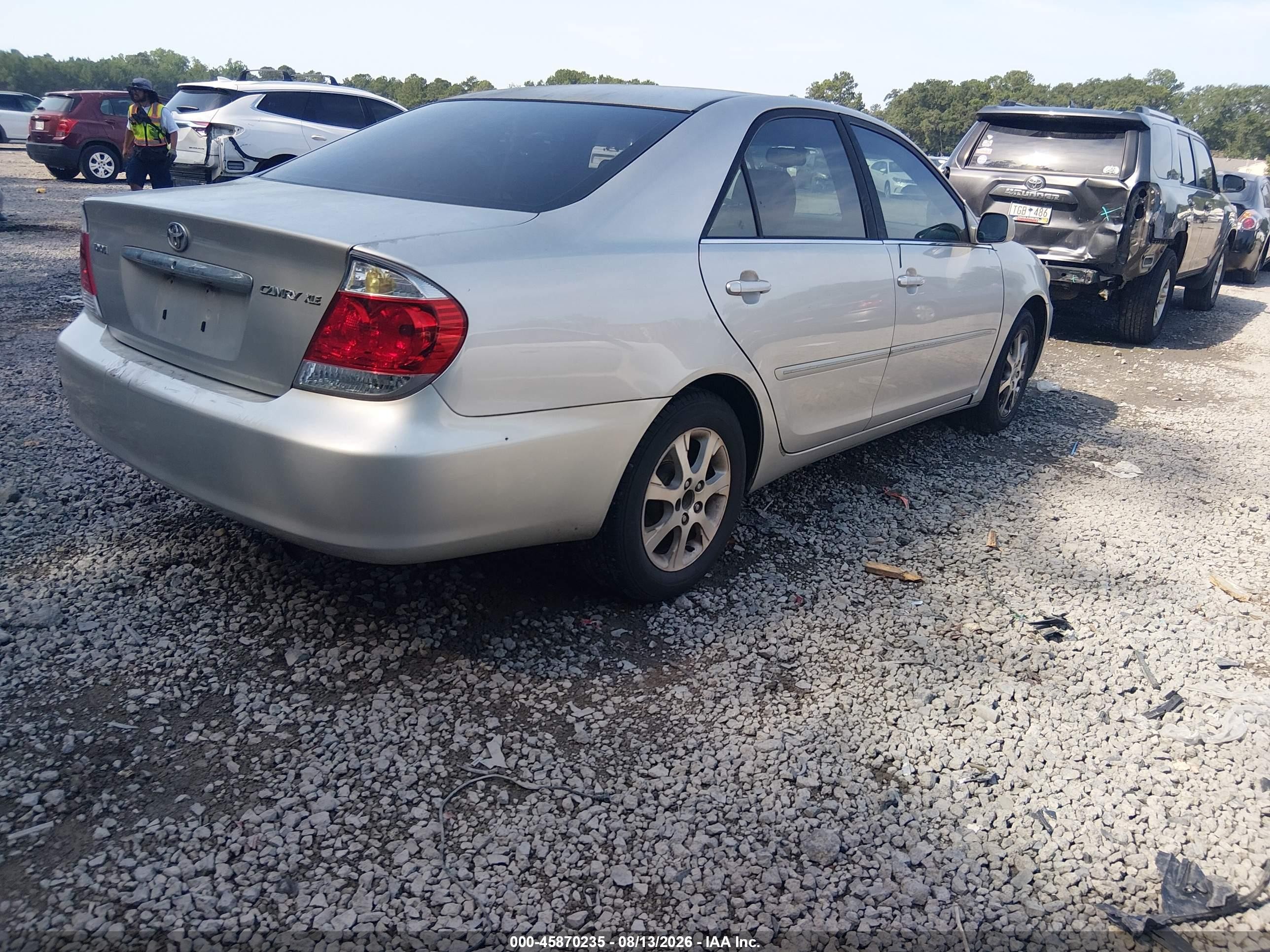 2005 Toyota Camry Xle Серебряный vin: 4T1BE30K85U958621