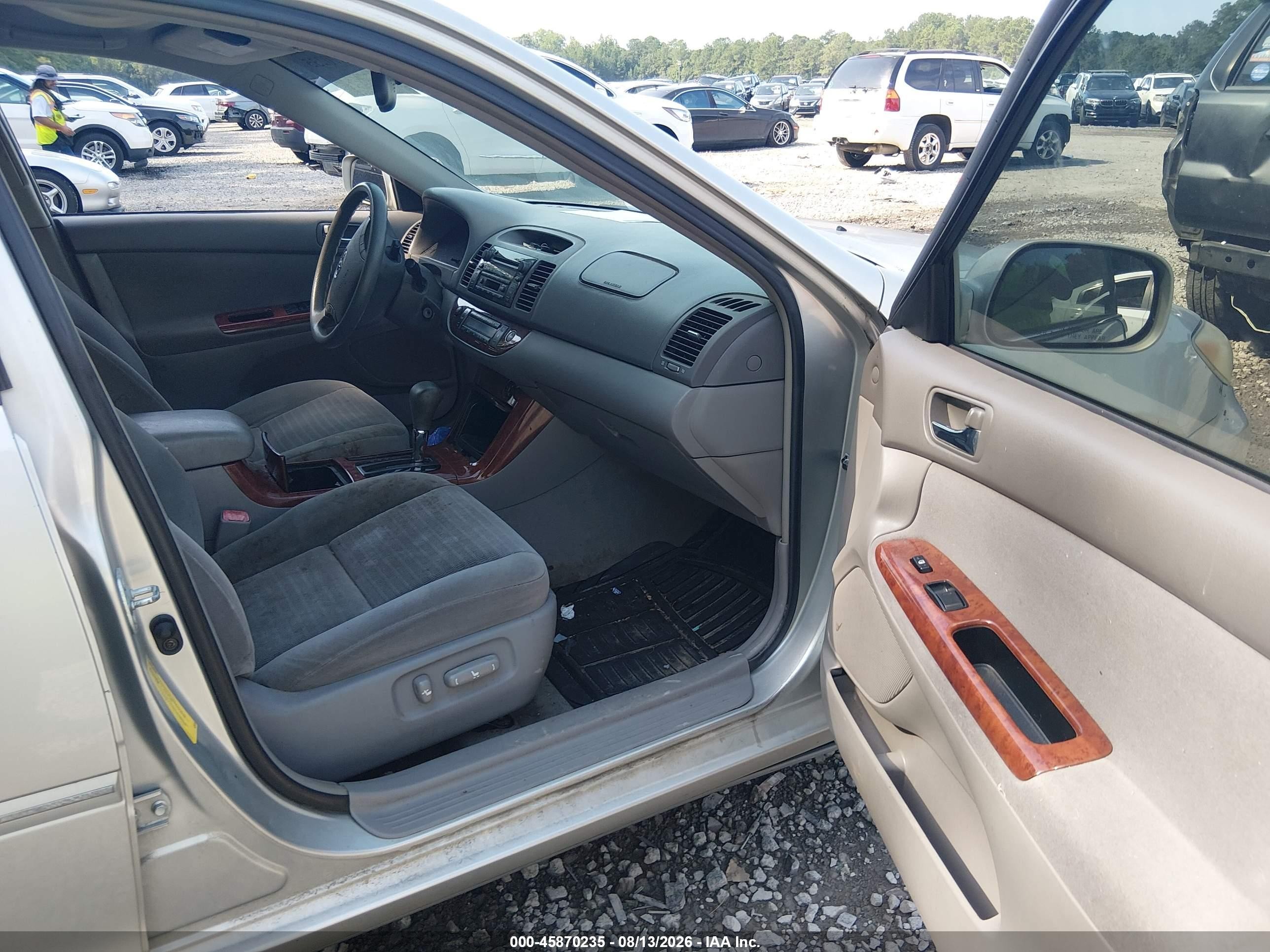 2005 Toyota Camry Xle Серебряный vin: 4T1BE30K85U958621
