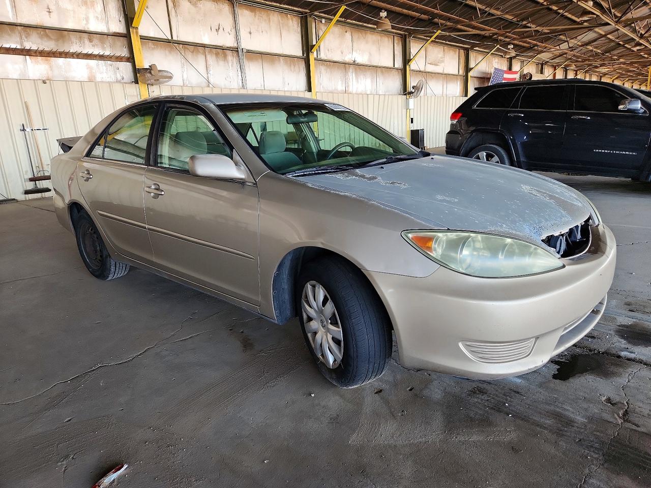 2005 Toyota Camry Le Tan vin: 4T1BE30K85U962751