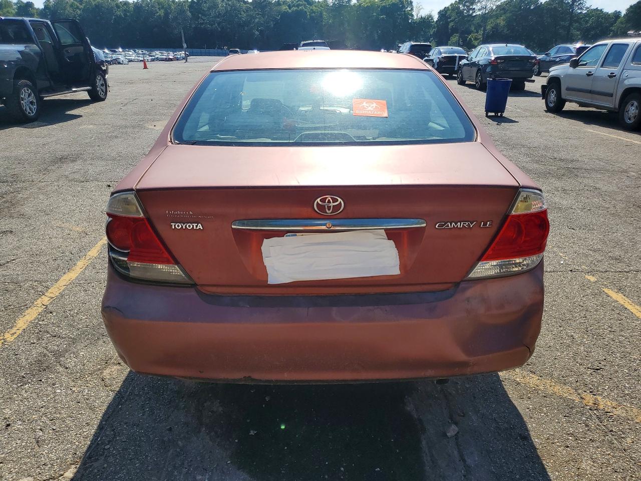2006 Toyota Camry Le Red vin: 4T1BE30K86U142199