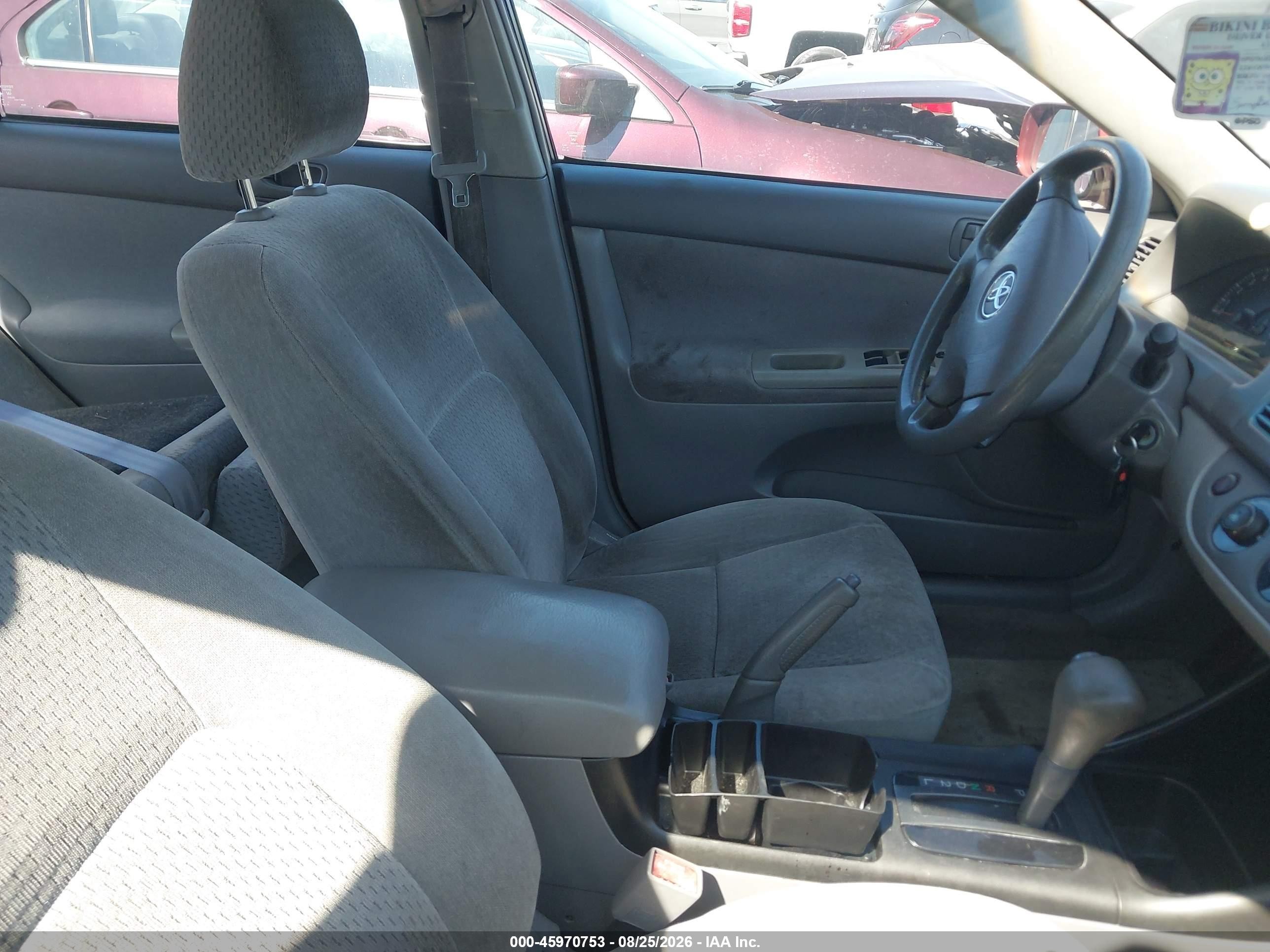2003 Toyota Camry Le Red vin: 4T1BE30K93U160139