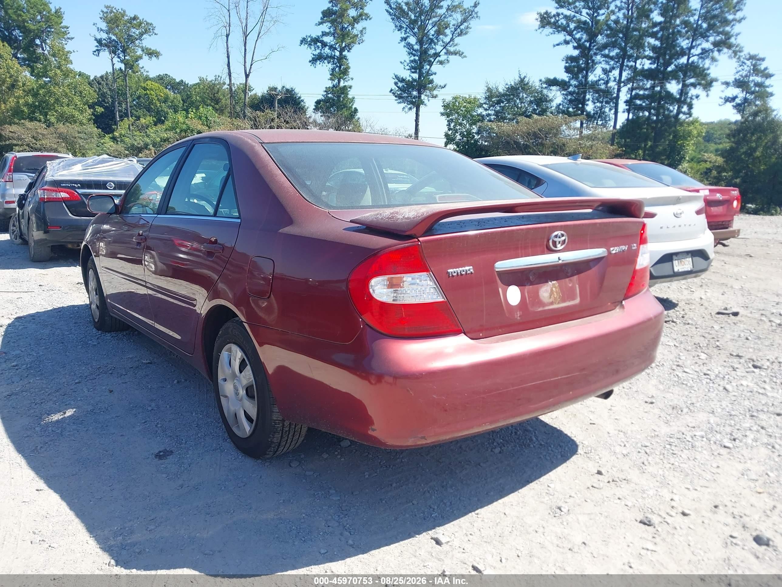 2003 Toyota Camry Le Red vin: 4T1BE30K93U160139