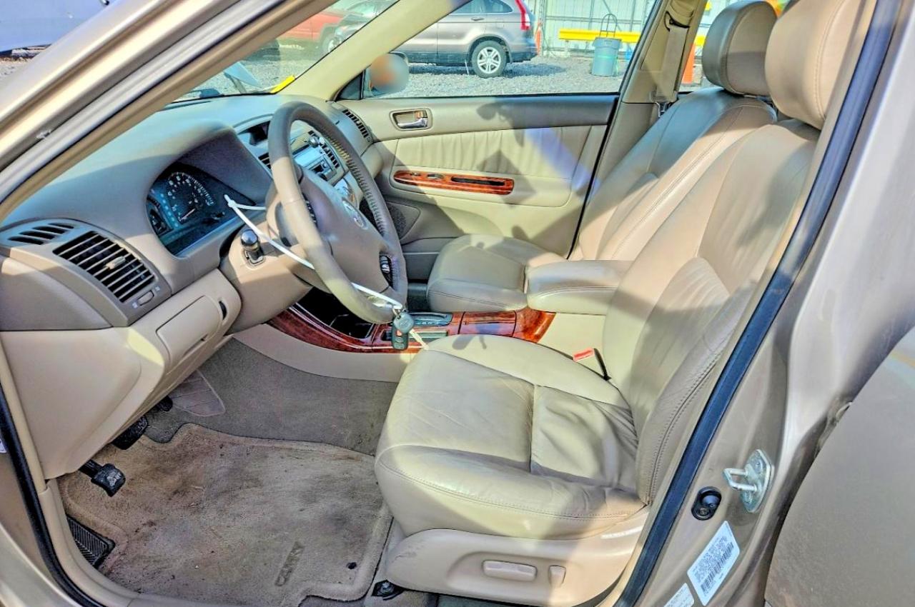 2003 Toyota Camry Xle Tan vin: 4T1BE30K93U209209