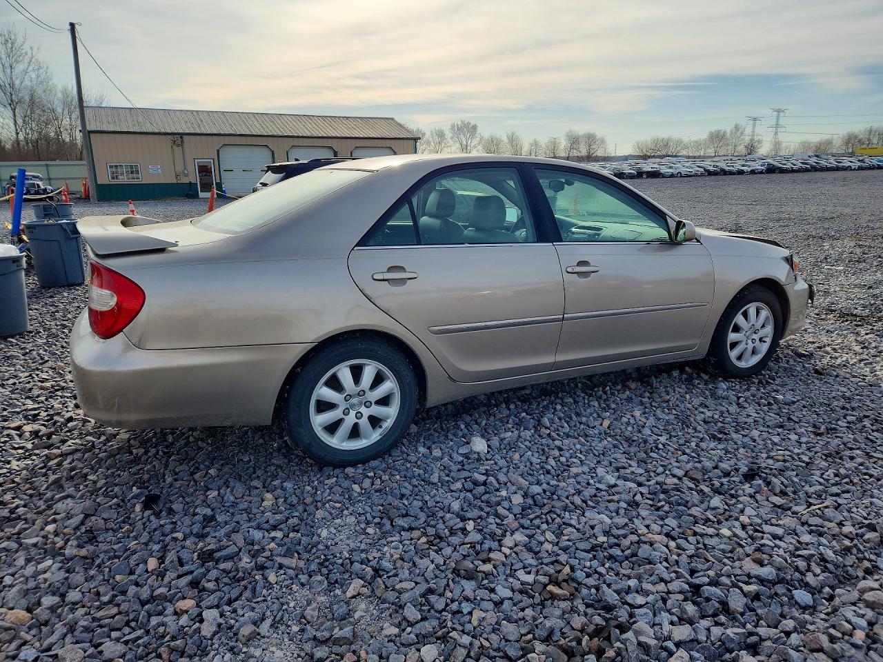2003 Toyota Camry Xle Tan vin: 4T1BE30K93U209209