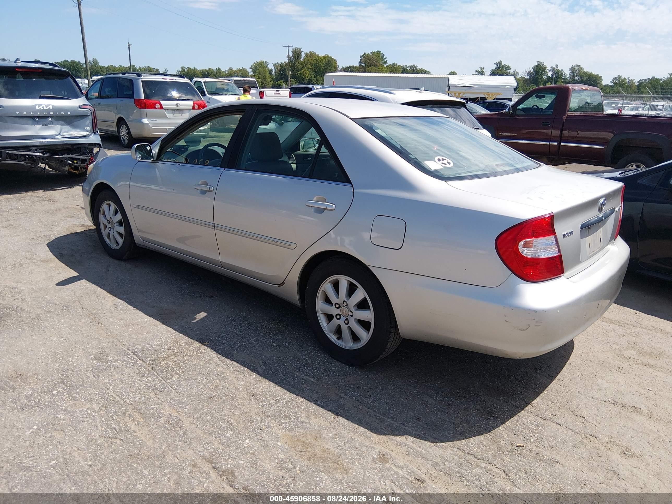 2003 Toyota Camry Xle Silver vin: 4T1BE30K93U696167