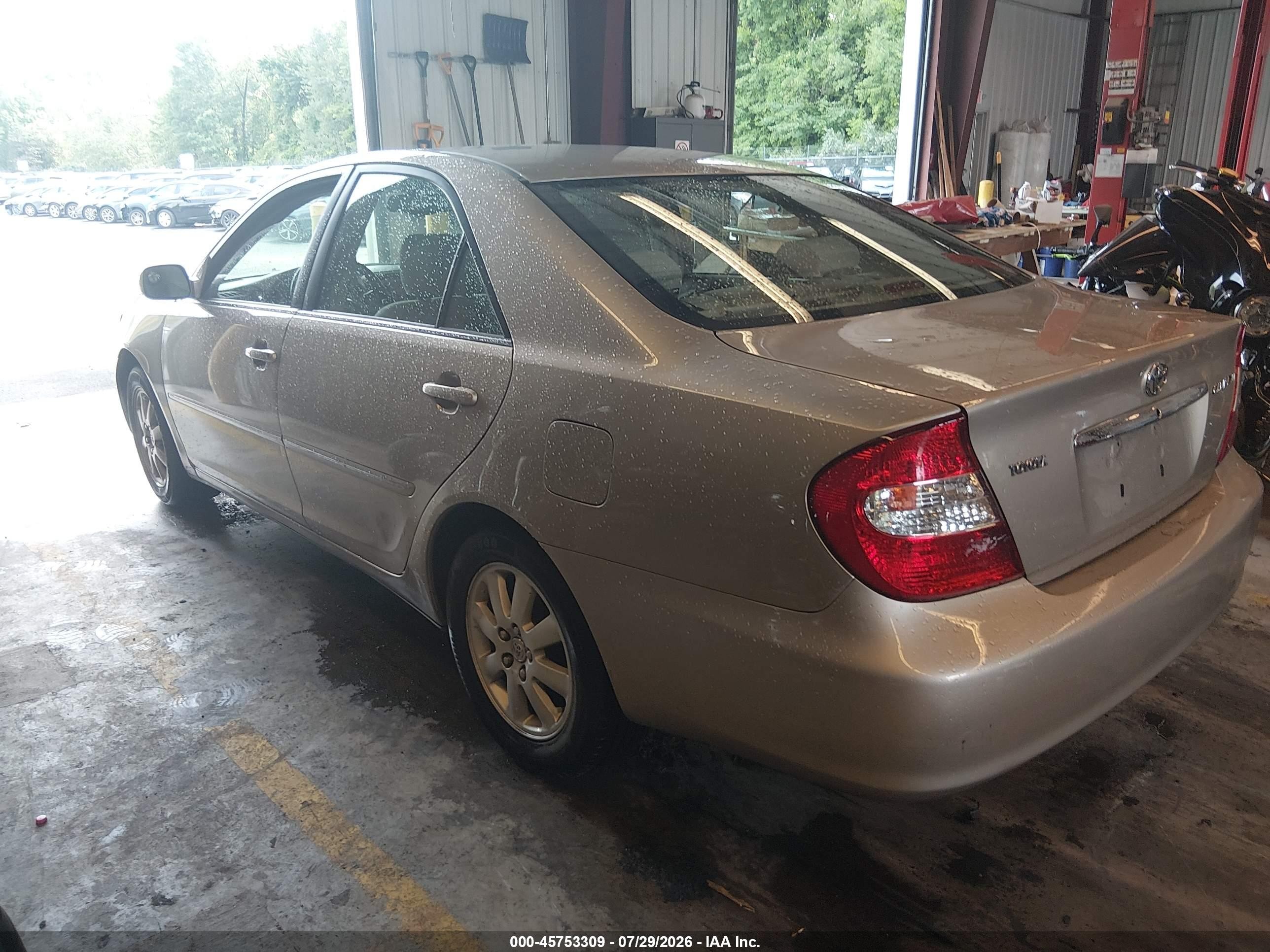 2003 Toyota Camry Xle Gold vin: 4T1BE30K93U720855
