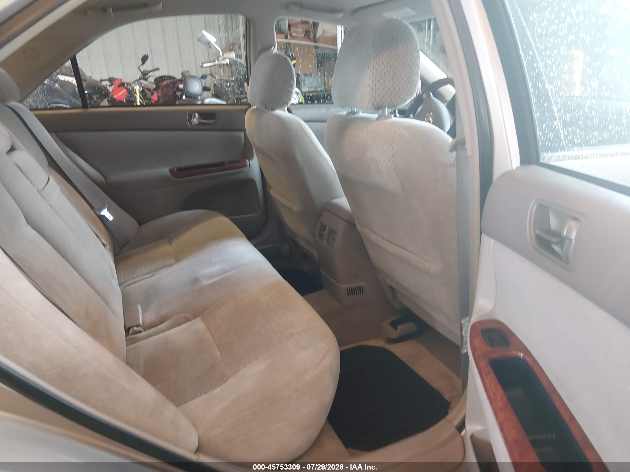 2003 Toyota Camry Xle Gold vin: 4T1BE30K93U720855