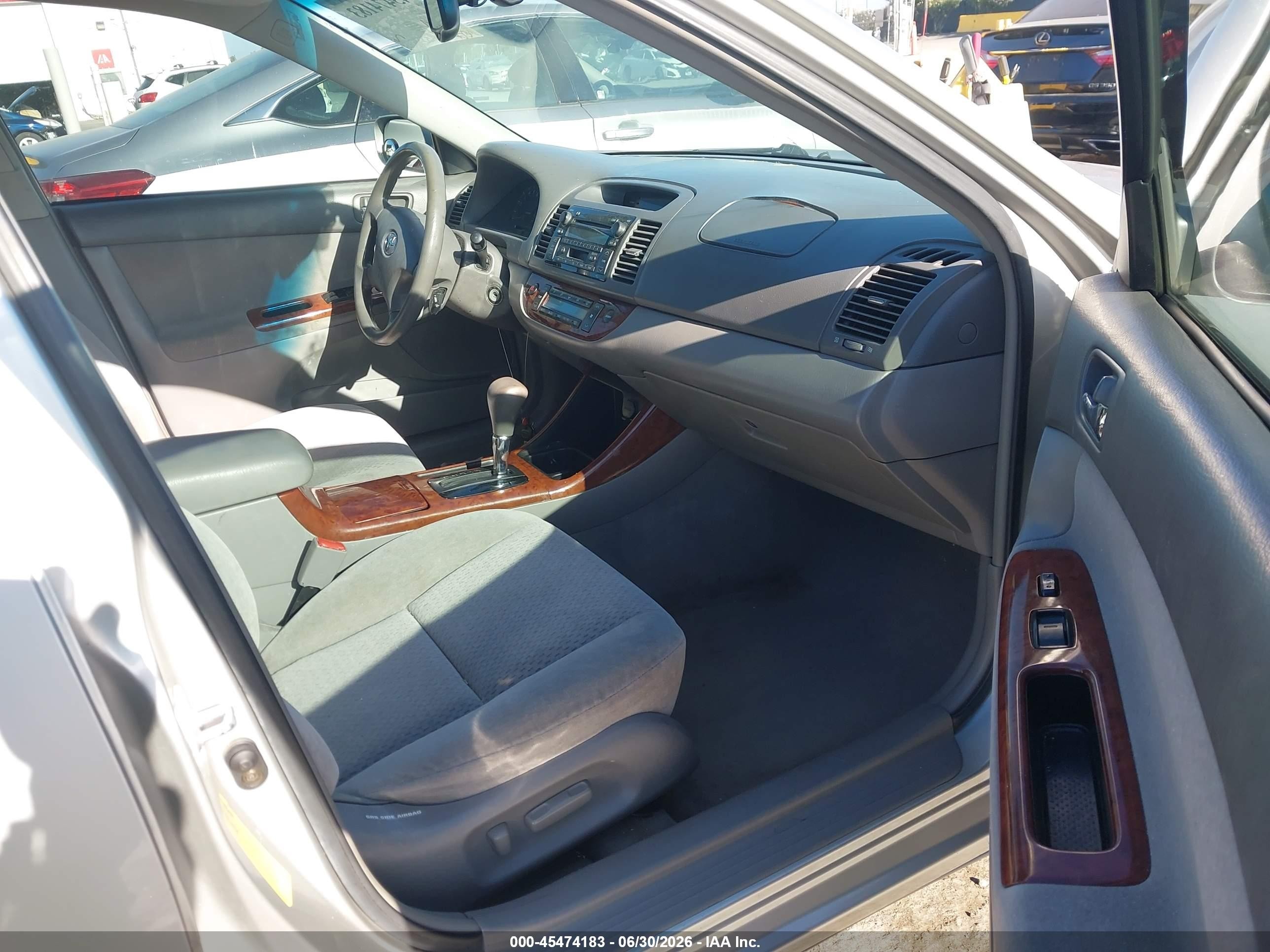 2003 Toyota Camry Xle Silver vin: 4T1BE30K93U744637